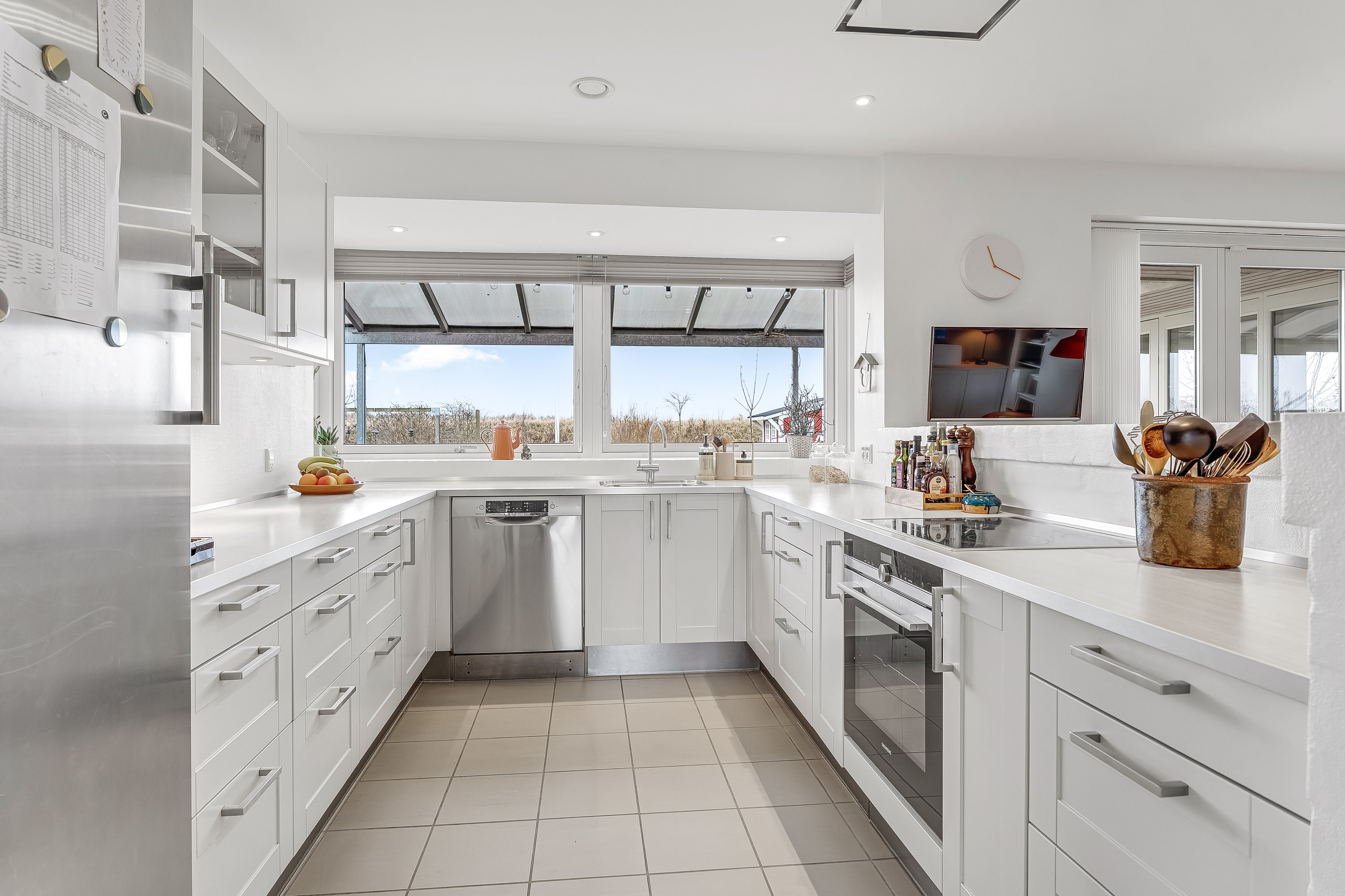 Fremhævet køkken billede i fuldskærmstilstand. Billede af Skovstjernevænget 18, Nordbyen, 4800 Nykøbing F