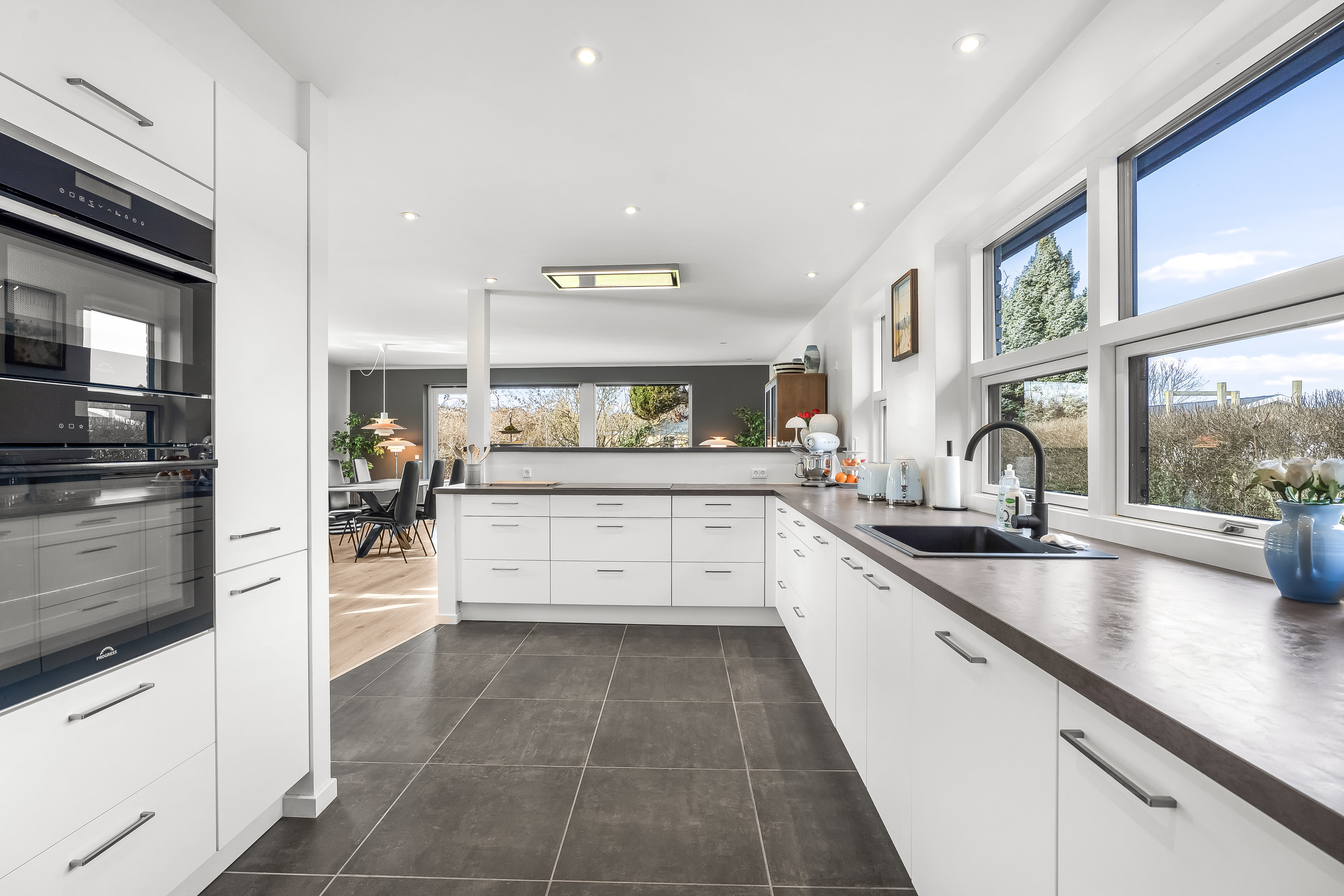 Miniaturebillede 1: køkken. Billede af Vandværksvej 9, Bangsebro, 4800 Nykøbing F