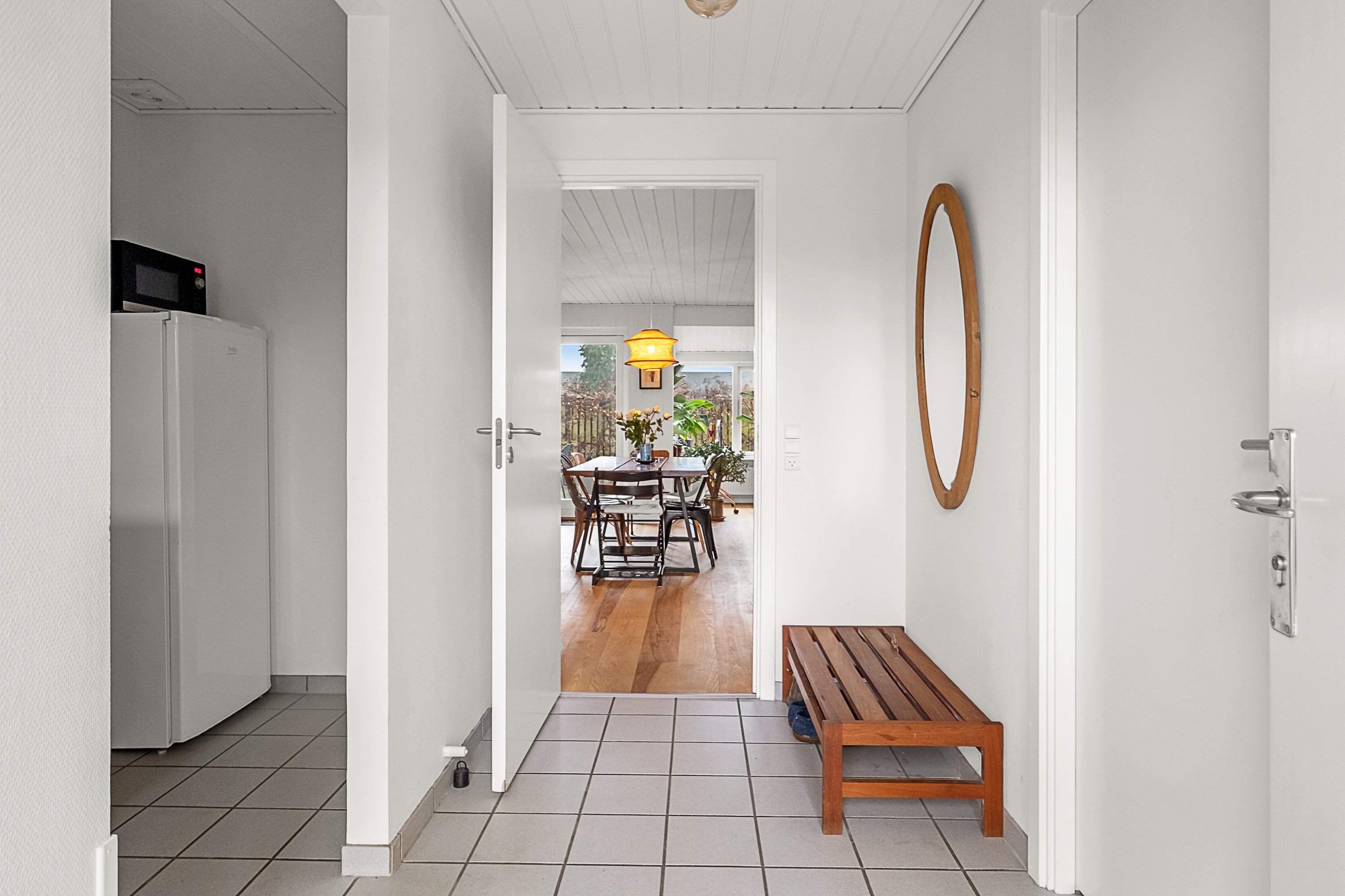 Fremhævet entré billede i fuldskærmstilstand. Billede af Hjortshøj Stationsvej 28A, 8530 Hjortshøj