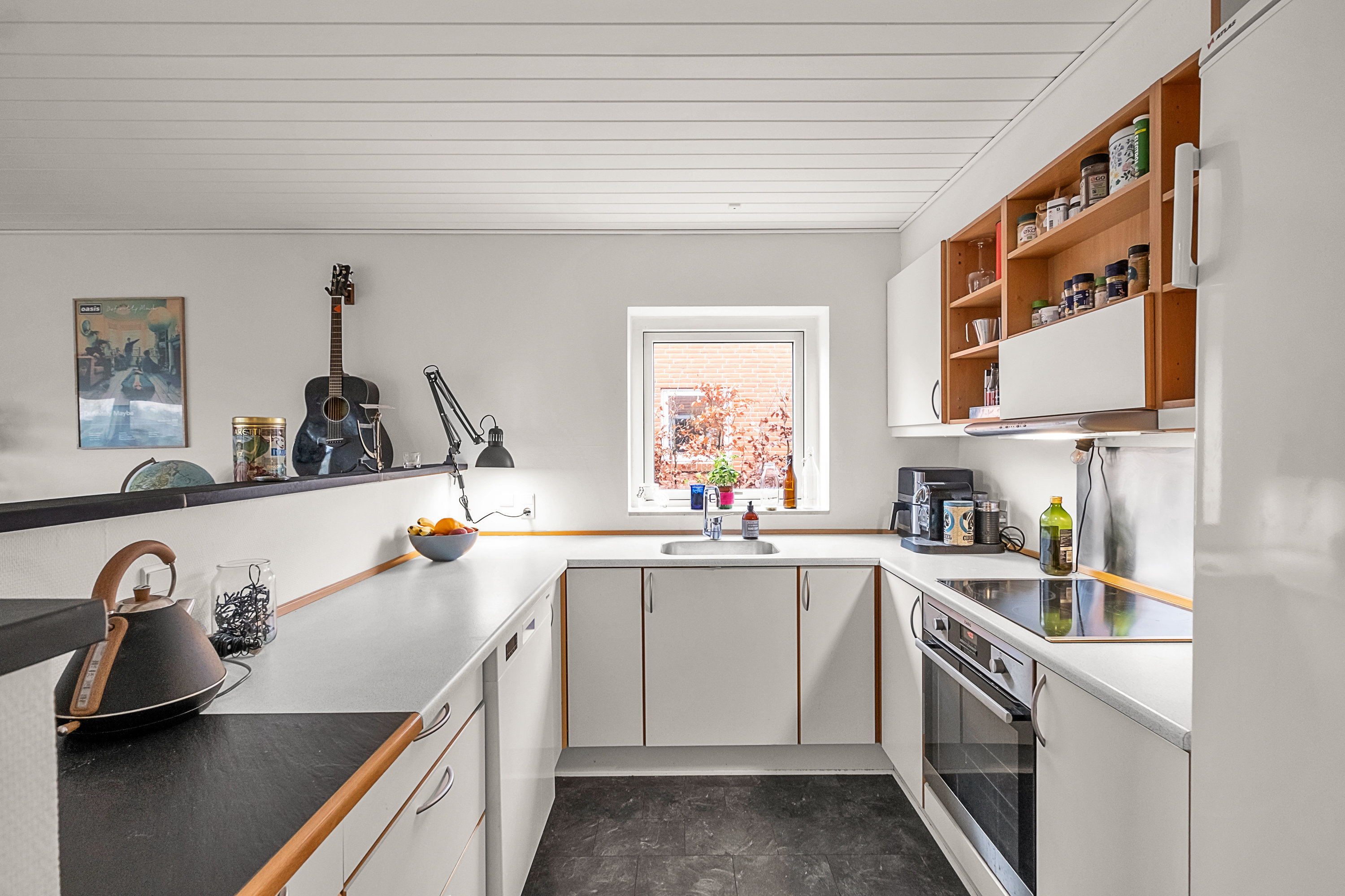 Miniaturebillede 1: køkken alrum. Billede af Hjortshøj Stationsvej 28A, 8530 Hjortshøj