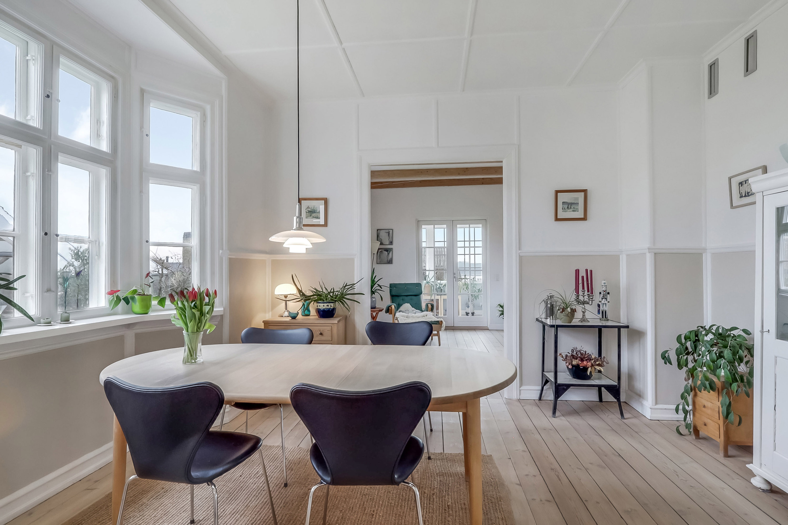 Fremhævet stue billede i fuldskærmstilstand. Billede af Strandhuse 30, 5700 Svendborg