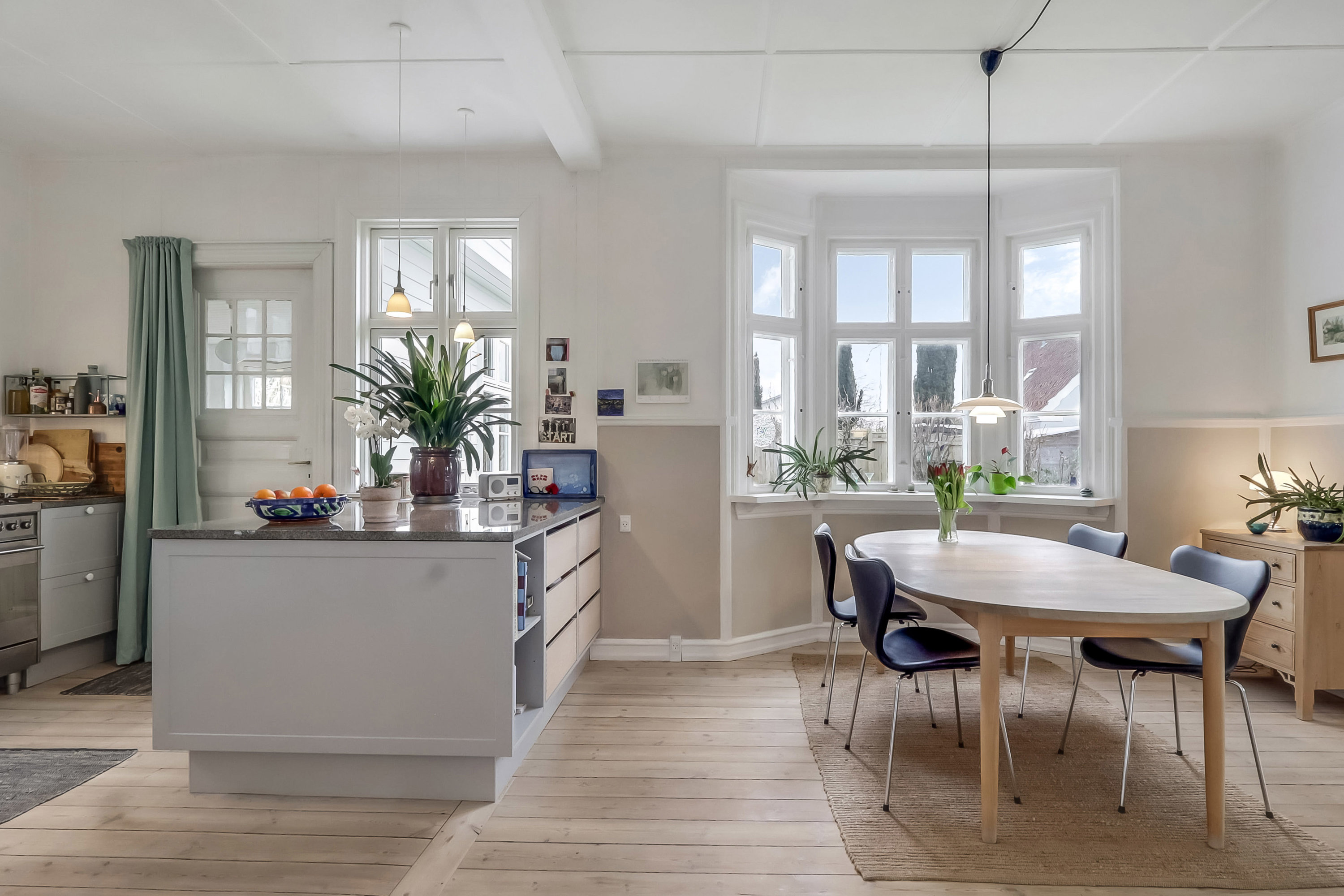 Fremhævet køkken billede i fuldskærmstilstand. Billede af Strandhuse 30, 5700 Svendborg