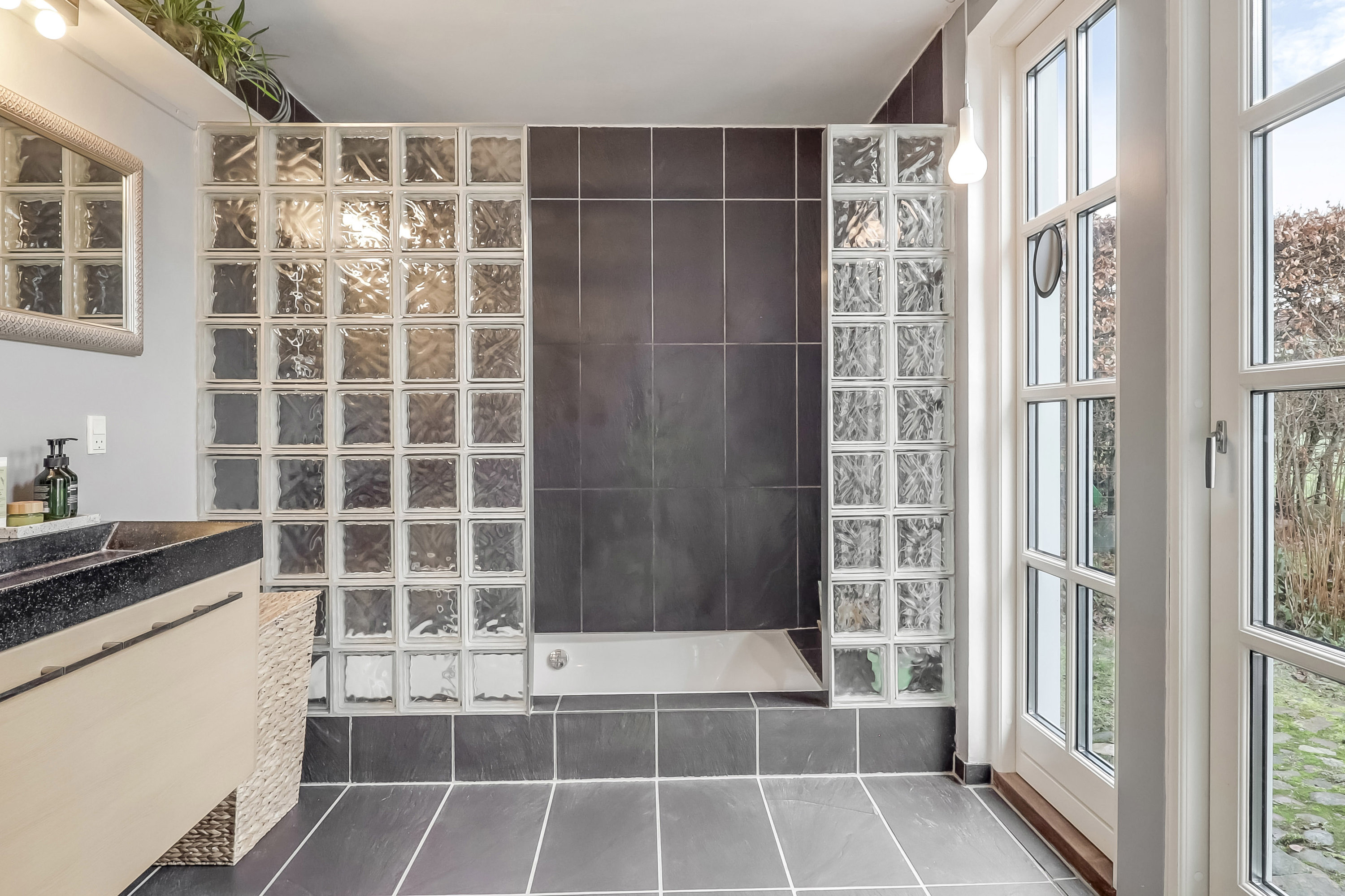 Fremhævet badeværelse billede i fuldskærmstilstand. Billede af Strandhuse 30, 5700 Svendborg