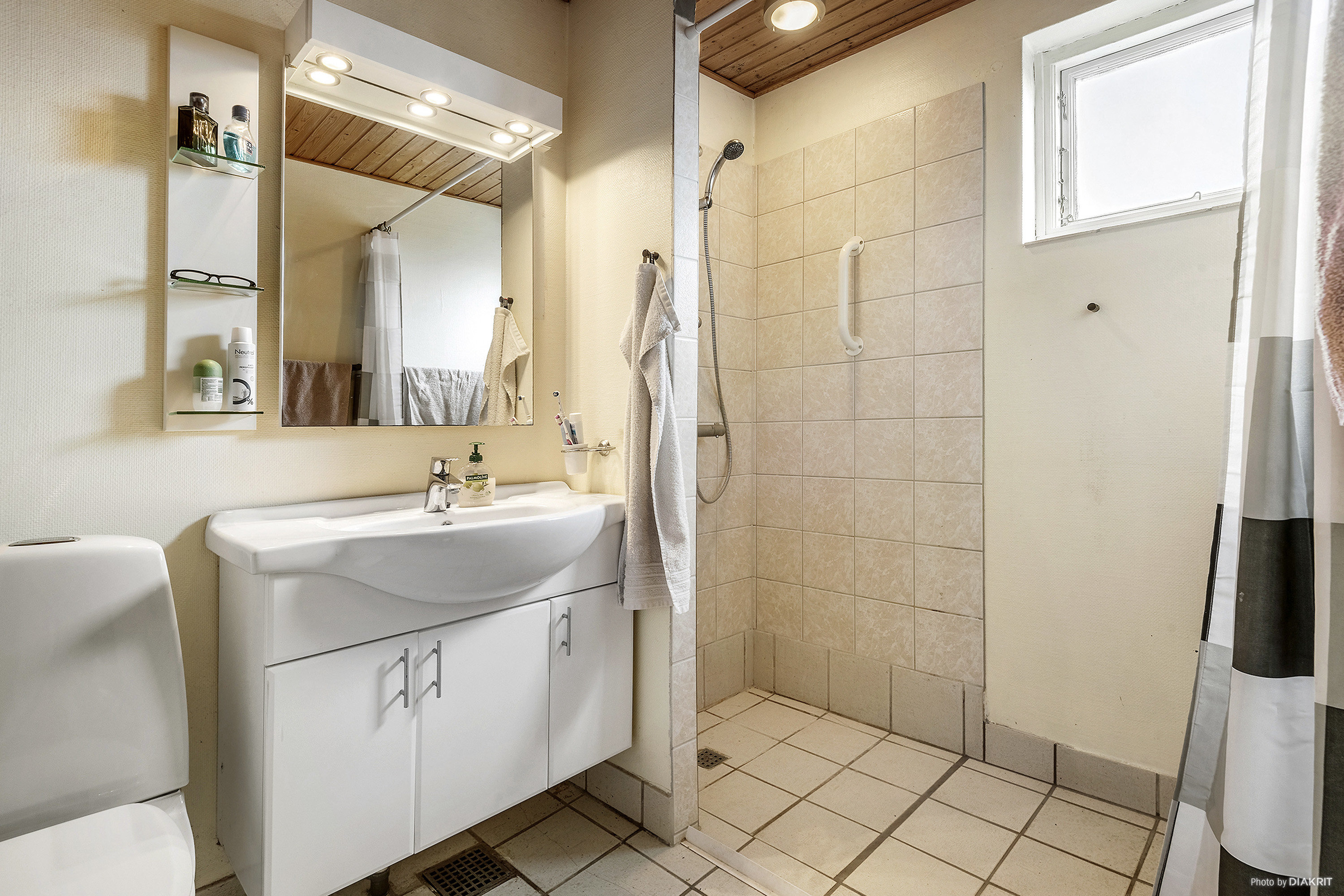 Fremhævet badeværelse billede i fuldskærmstilstand. Billede af Præstekærvej 2, 4600 Køge