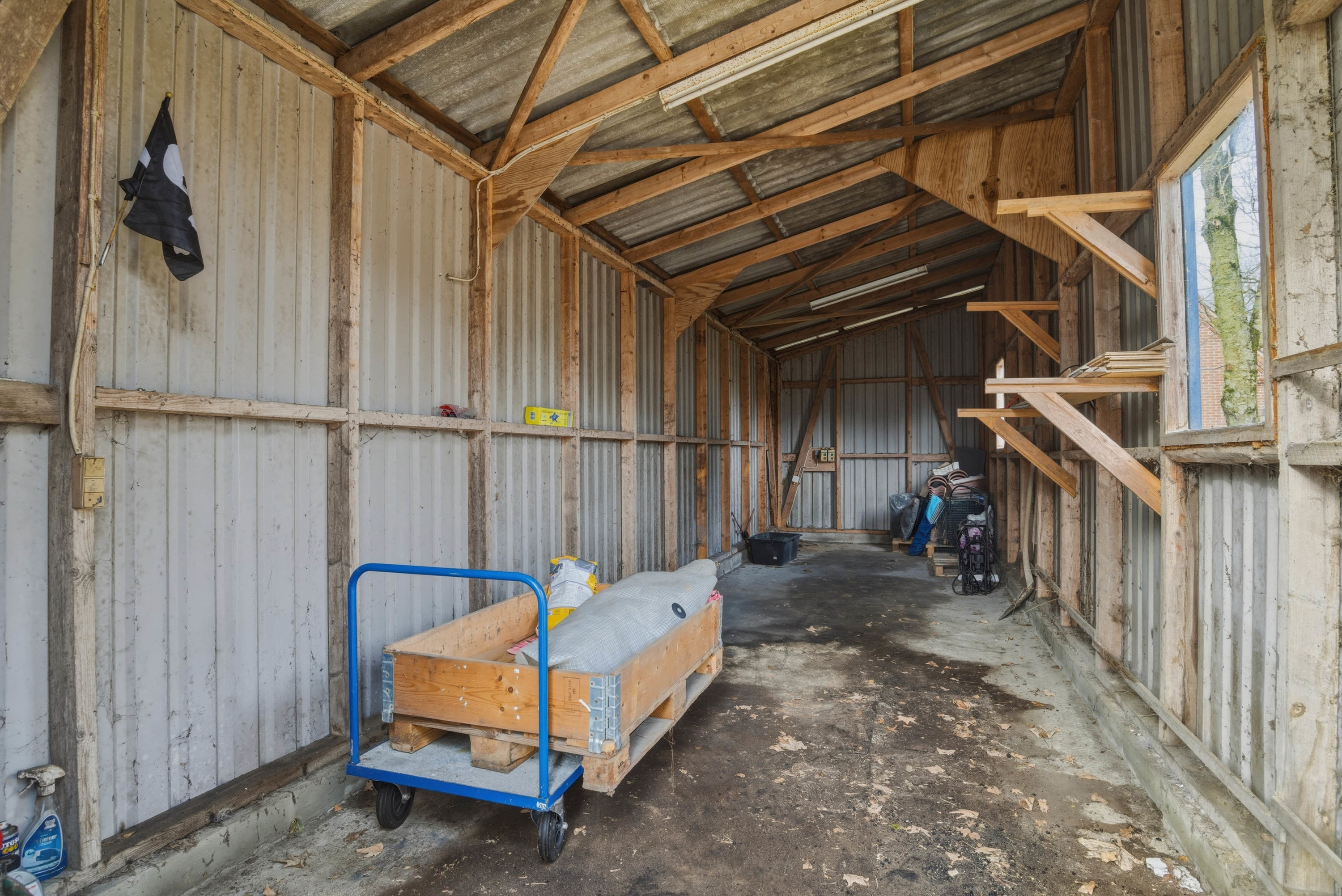 Fremhævet garage billede i fuldskærmstilstand. Billede af Sognegårdsvej 1, Husby, 6990 Ulfborg