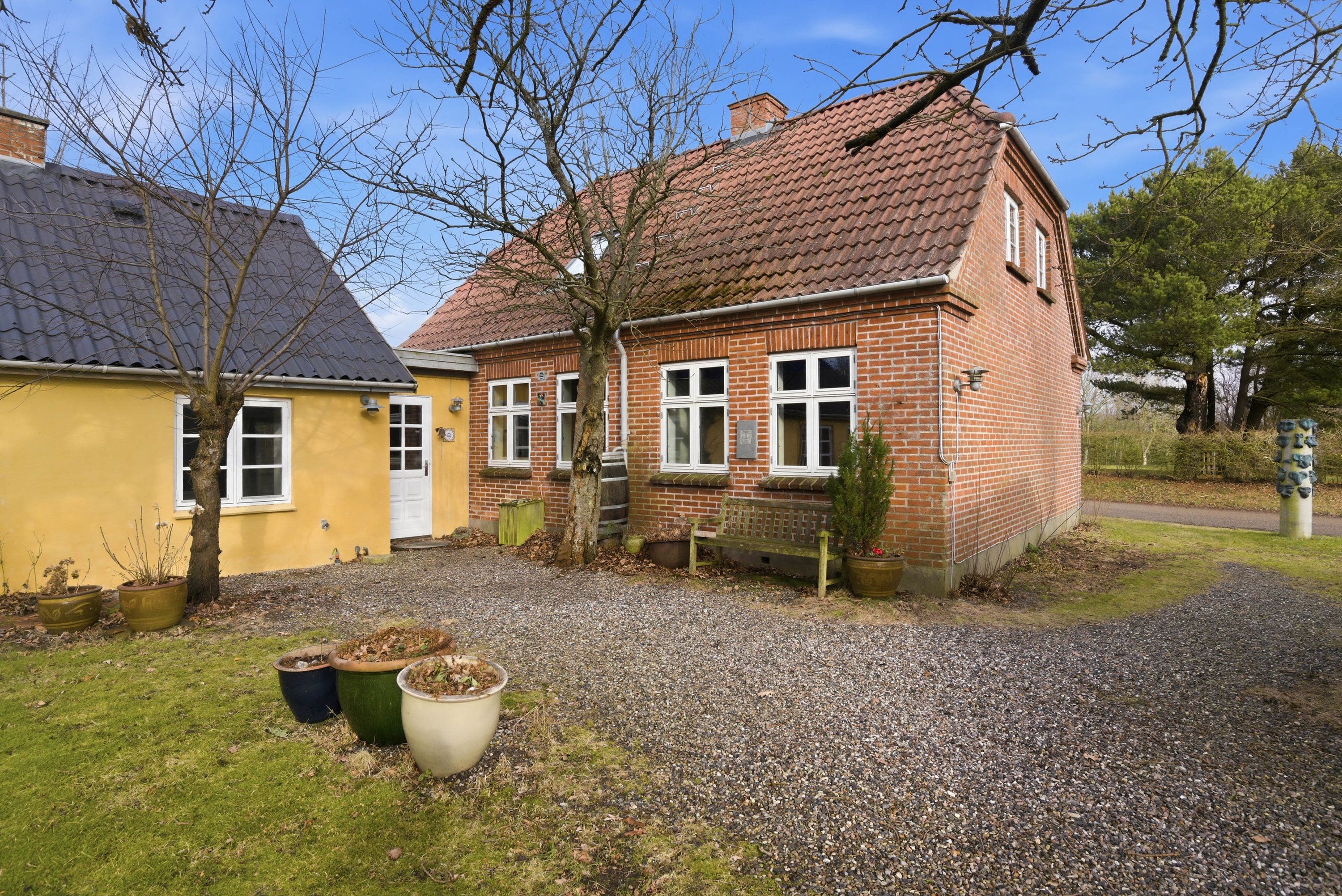 Fremhævet ejendommen billede i fuldskærmstilstand. Billede af Sognegårdsvej 1, Husby, 6990 Ulfborg