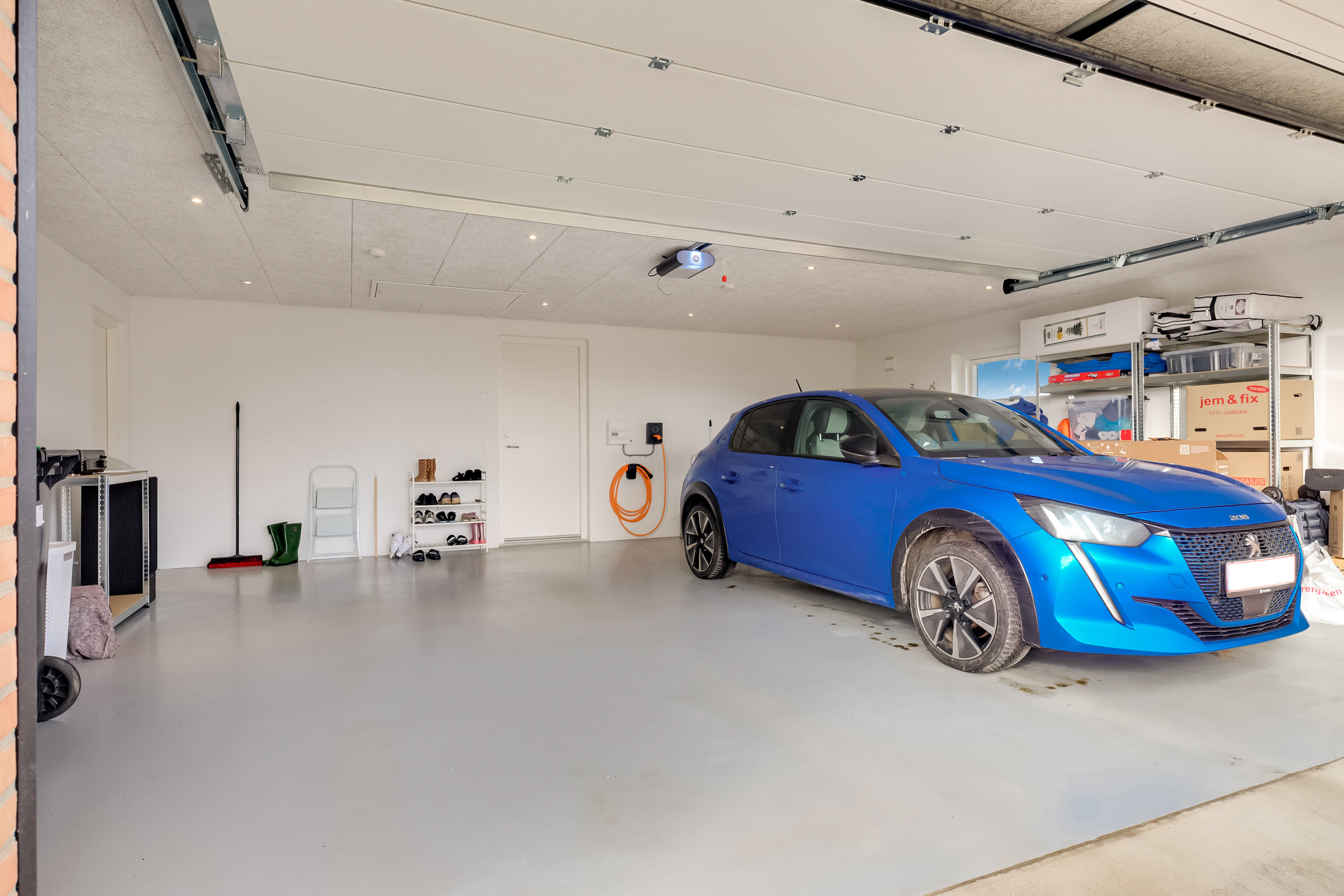 Fremhævet garage billede i fuldskærmstilstand. Billede af Fjordmarken 17, Skrillinge, 5500 Middelfart