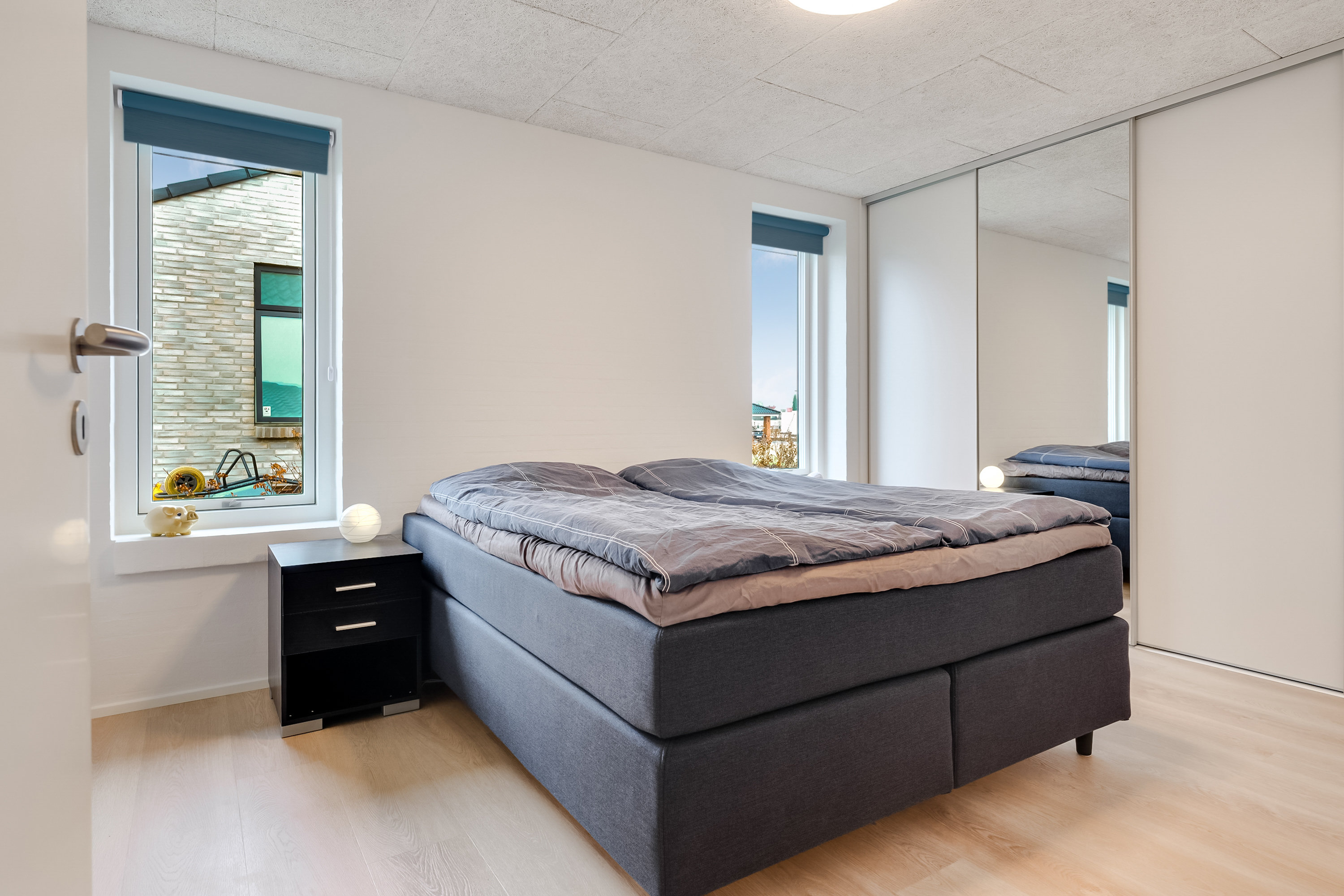 Fremhævet soveværelse billede i fuldskærmstilstand. Billede af Fjordmarken 17, Skrillinge, 5500 Middelfart