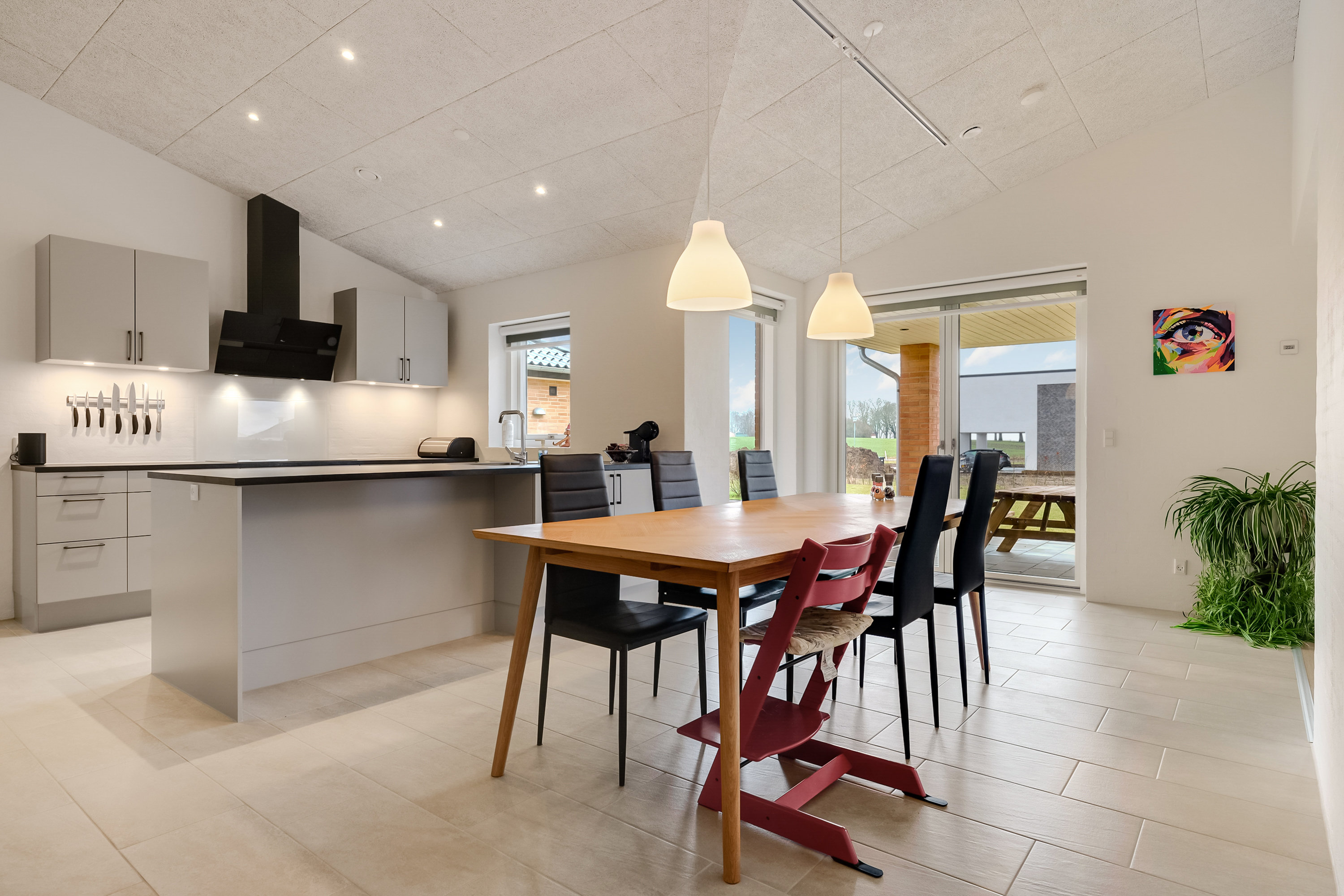 Miniaturebillede 2: køkken alrum. Billede af Fjordmarken 17, Skrillinge, 5500 Middelfart