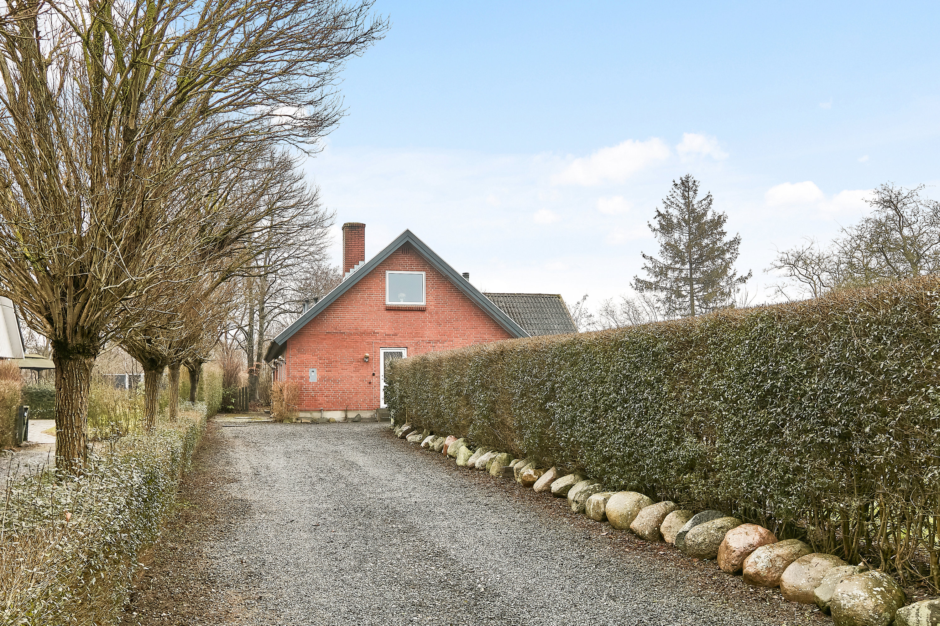 Fremhævet indkørsel billede i fuldskærmstilstand. Billede af Egernvej 1, 8700 Horsens