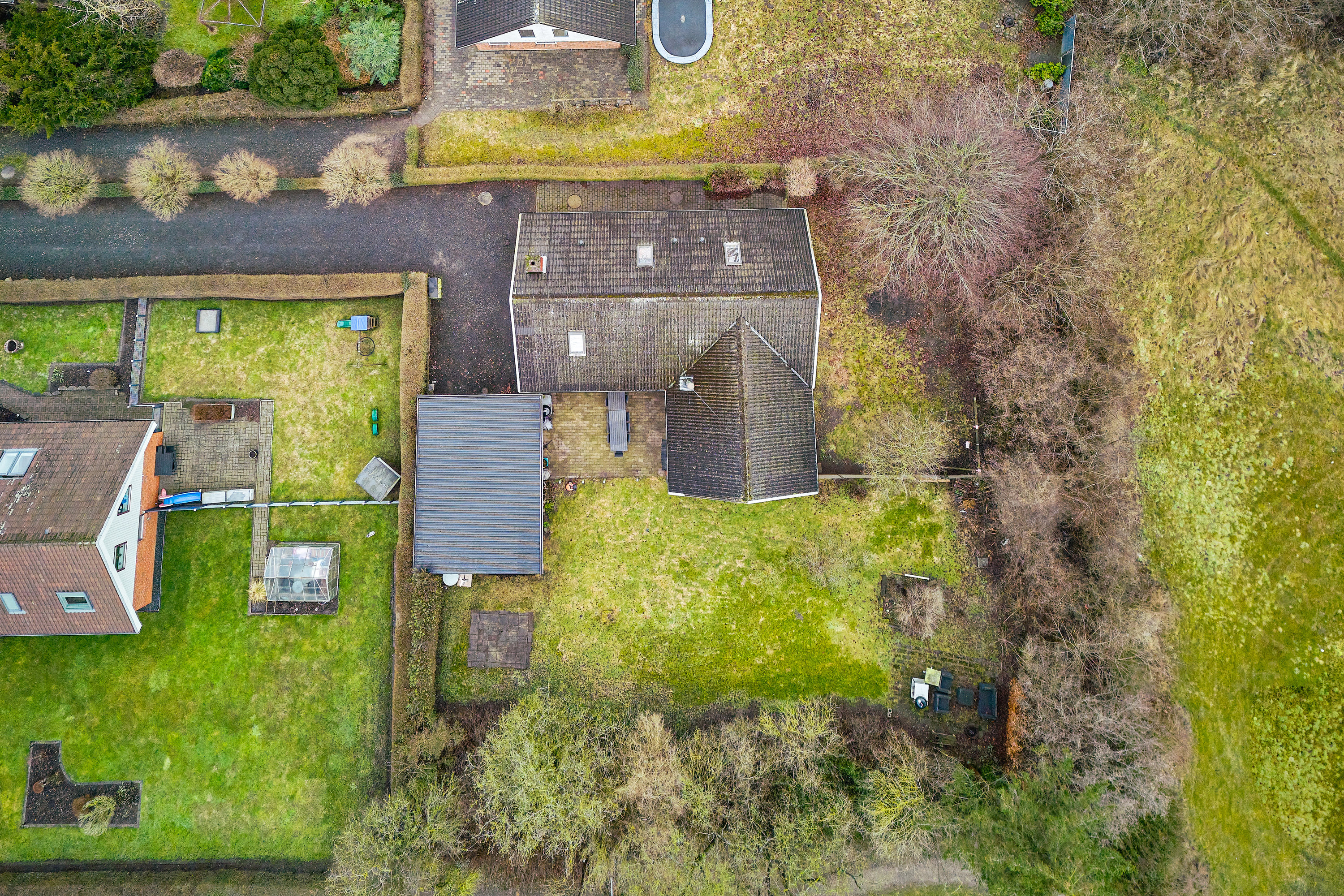 Fremhævet drone billede i fuldskærmstilstand. Billede af Egernvej 1, 8700 Horsens