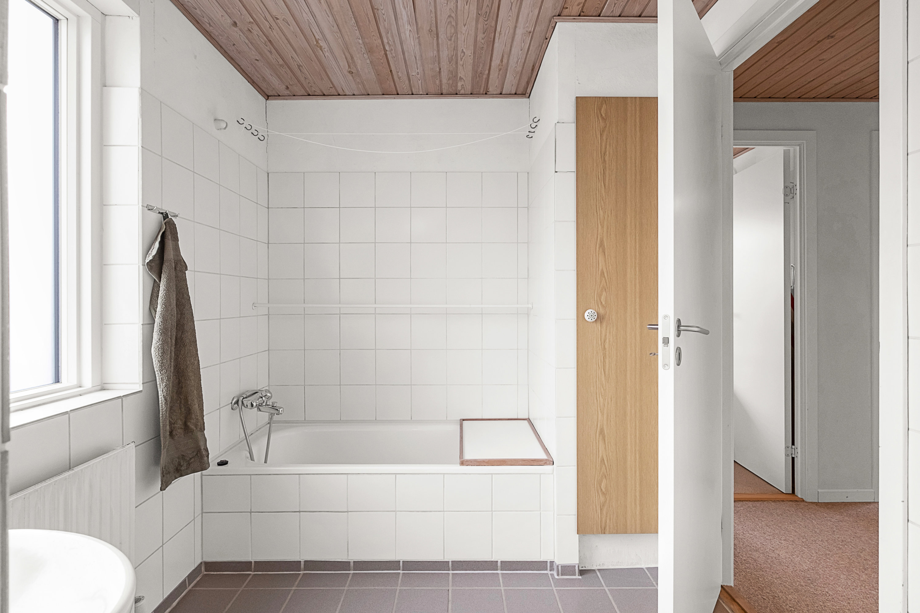 Fremhævet badeværelse billede i fuldskærmstilstand. Billede af Ørnehøjen 21, 8520 Lystrup