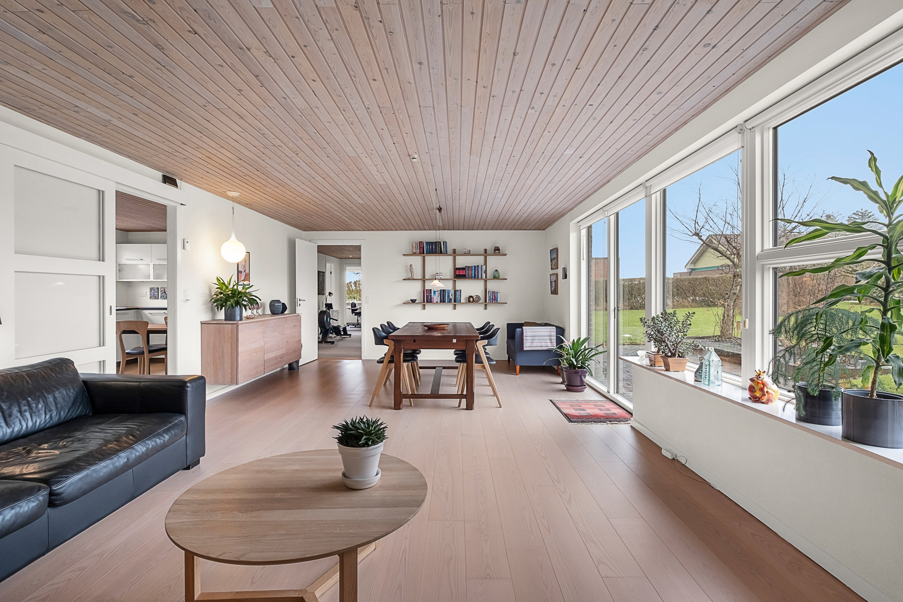 Fremhævet stue billede i fuldskærmstilstand. Billede af Ørnehøjen 21, 8520 Lystrup