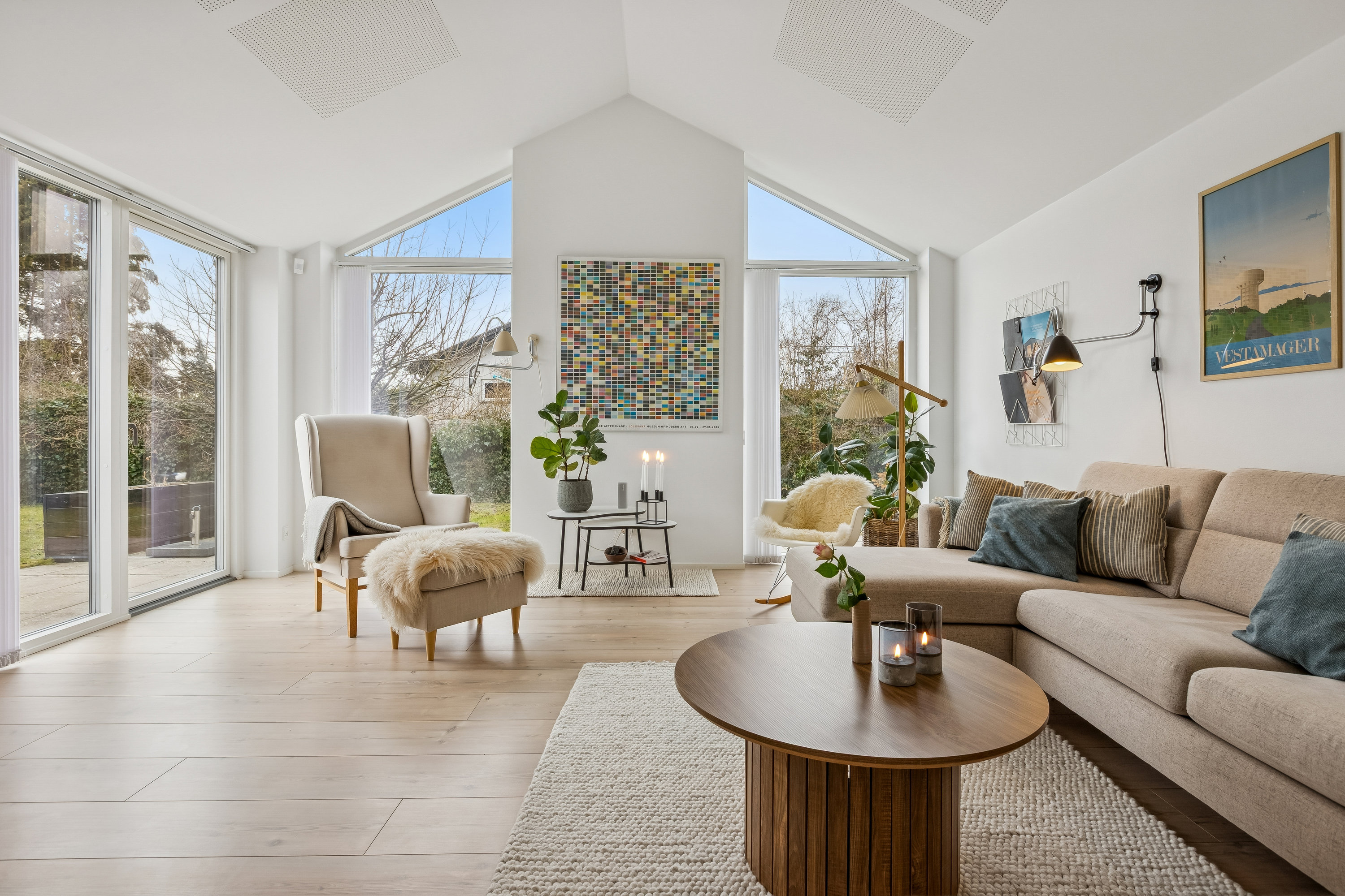 Fremhævet stue billede i fuldskærmstilstand. Billede af Starup Alle 22, 2770 Kastrup