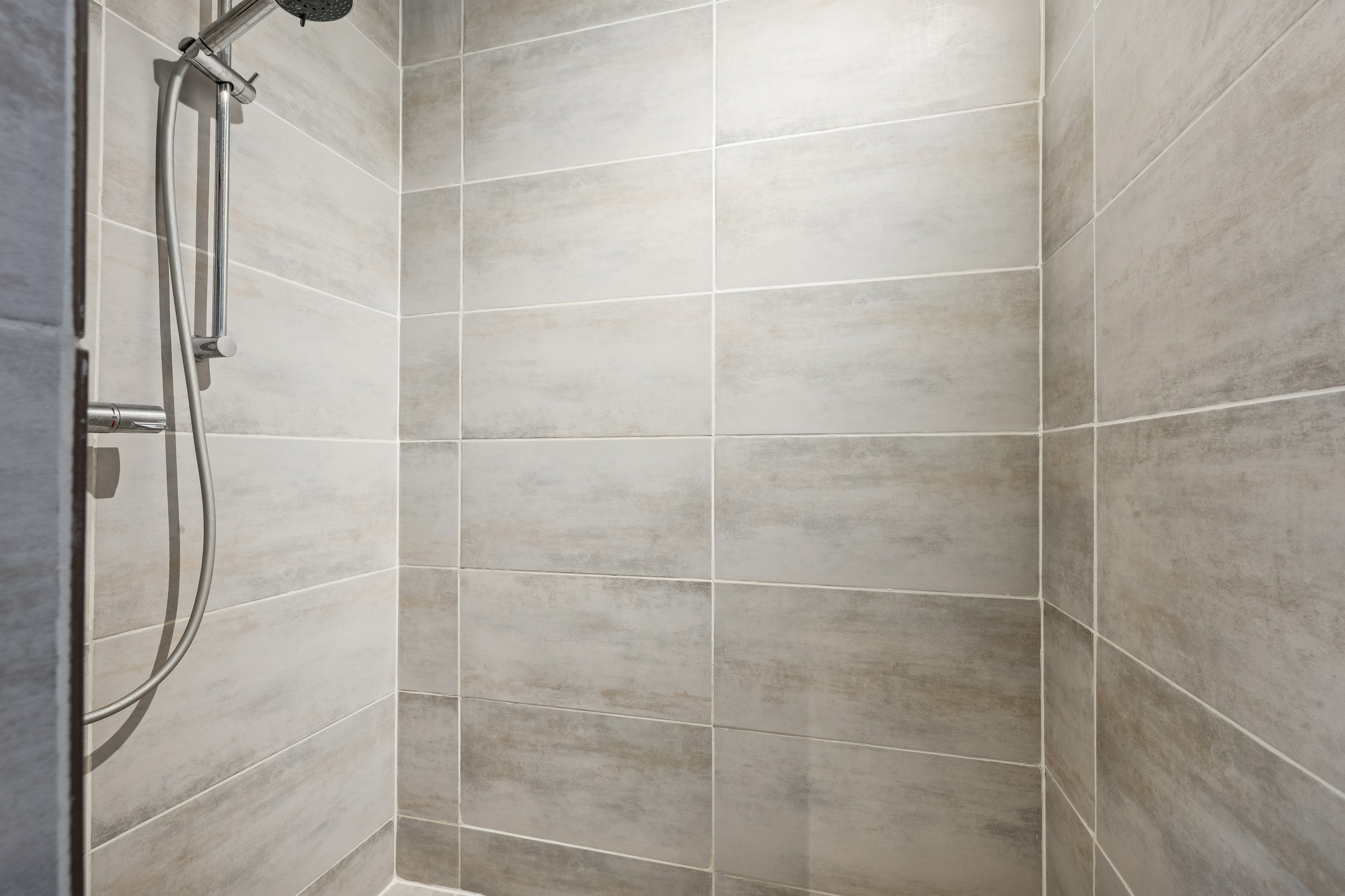 Fremhævet badeværelse billede i fuldskærmstilstand. Billede af Bagsværdvej 95, 2800 Kongens Lyngby