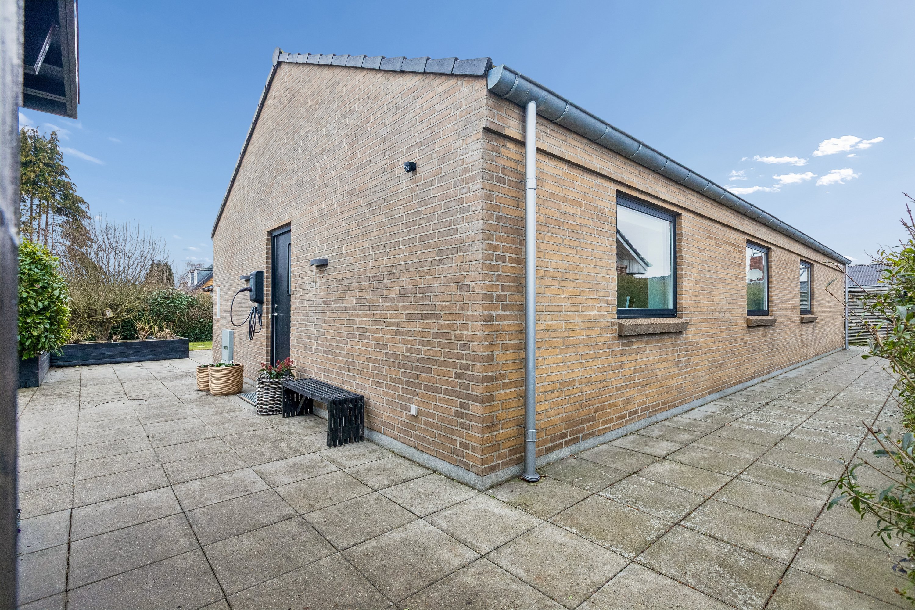 Fremhævet andet billede i fuldskærmstilstand. Billede af Starup Alle 22, 2770 Kastrup