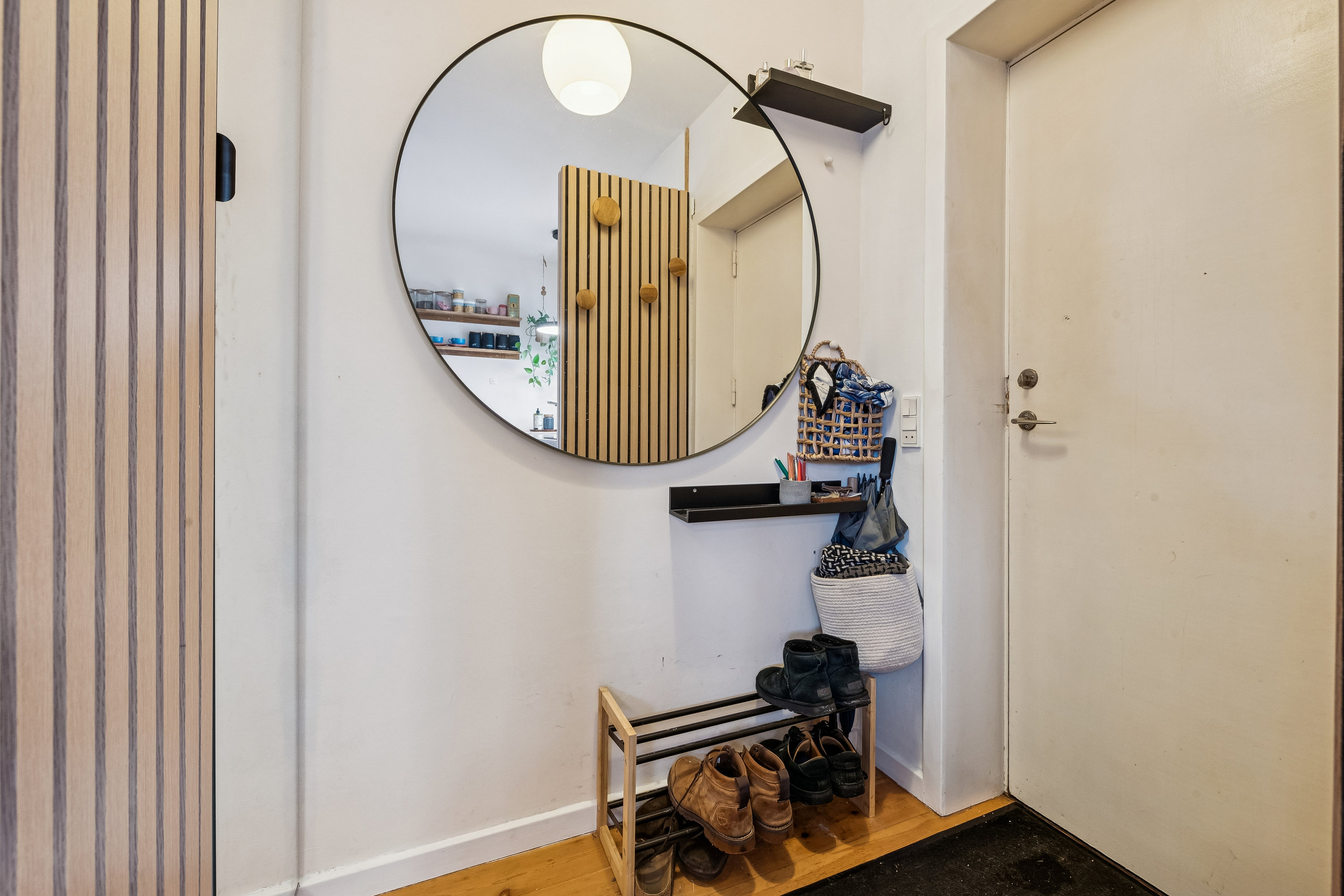 Fremhævet entré billede i fuldskærmstilstand. Billede af Bagsværdvej 95, 2800 Kongens Lyngby