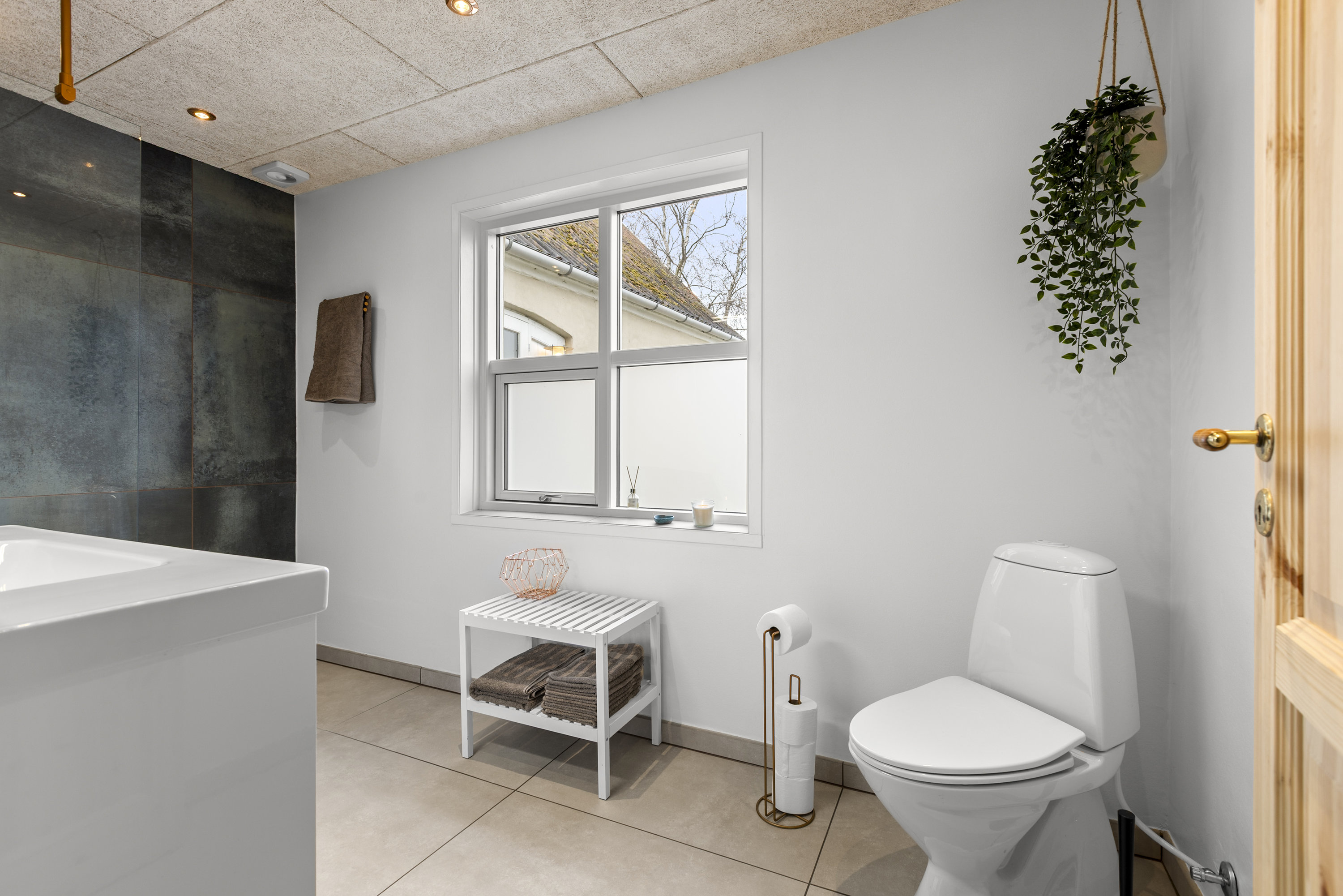 Fremhævet badeværelse billede i fuldskærmstilstand. Billede af Tranemosevej 133, 4400 Kalundborg