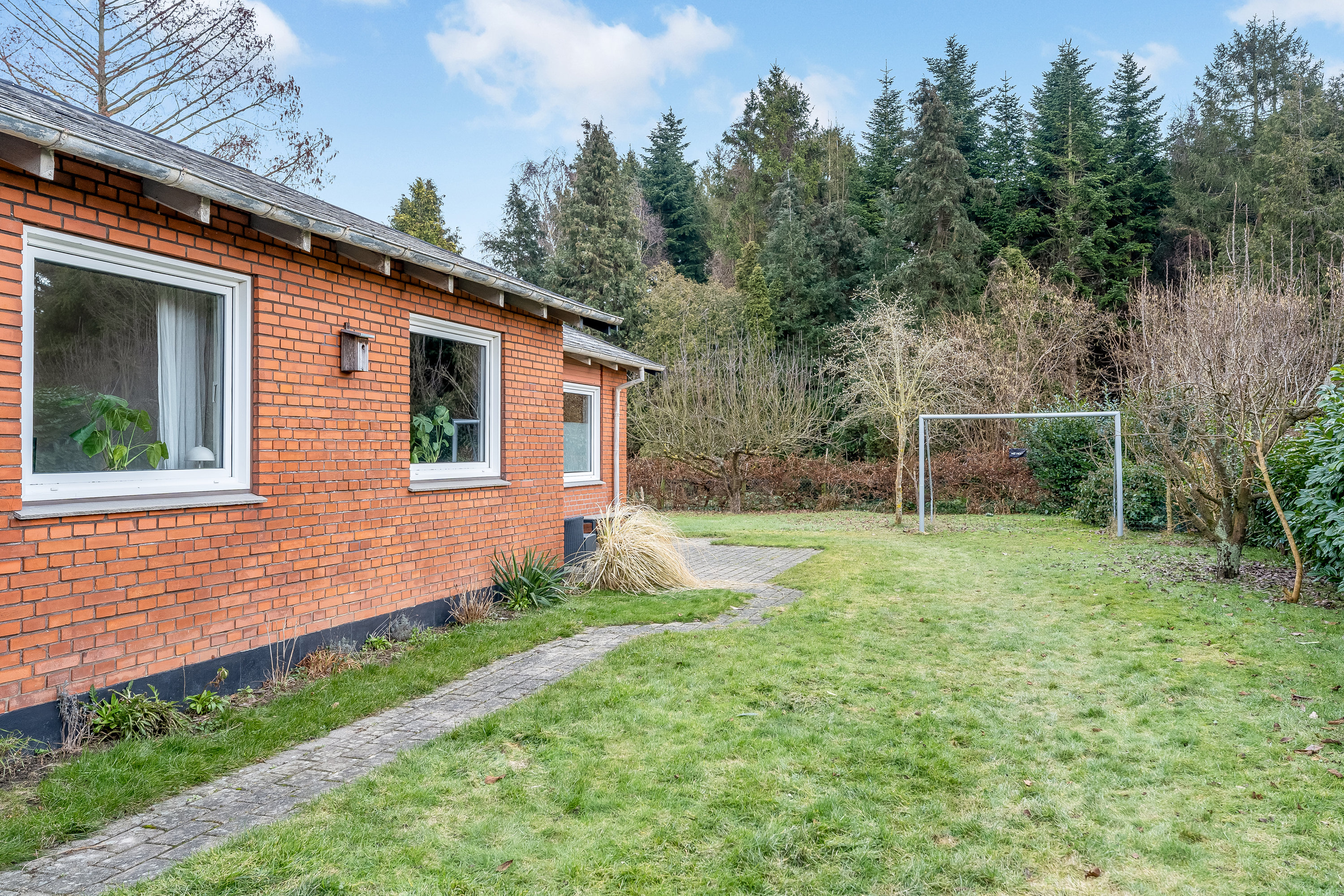 Fremhævet have billede i fuldskærmstilstand. Billede af Nørrevænget 12, 4800 Nykøbing F