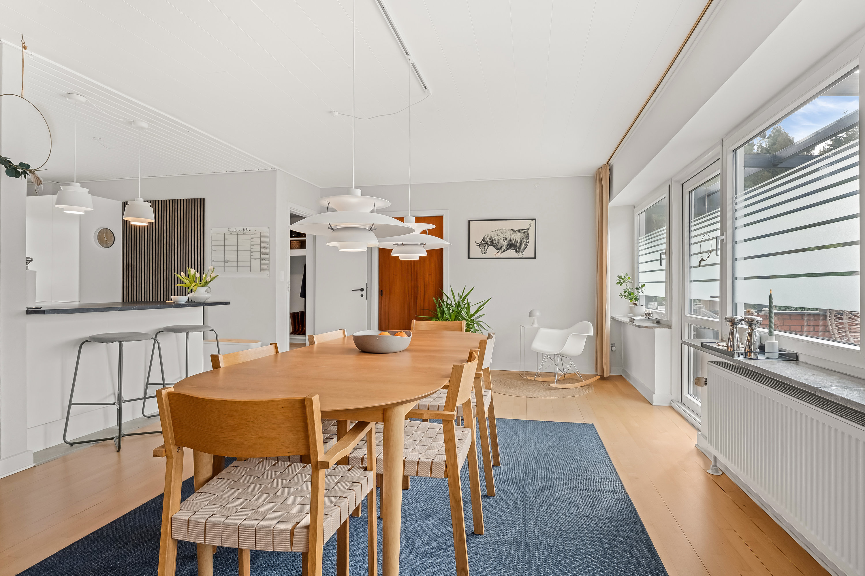 Fremhævet stue billede i fuldskærmstilstand. Billede af Nørrevænget 12, 4800 Nykøbing F