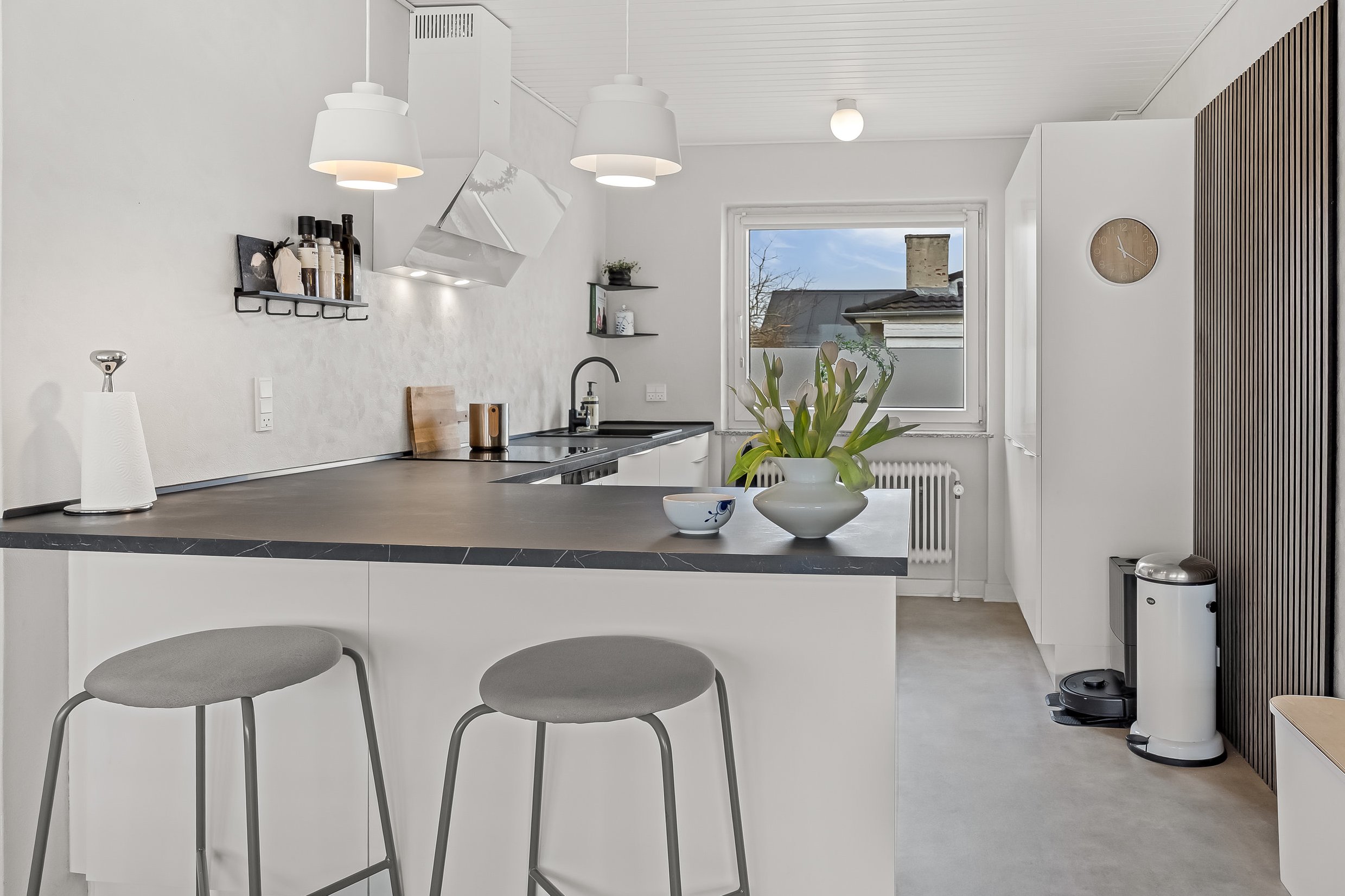 Fremhævet køkken billede i fuldskærmstilstand. Billede af Nørrevænget 12, 4800 Nykøbing F