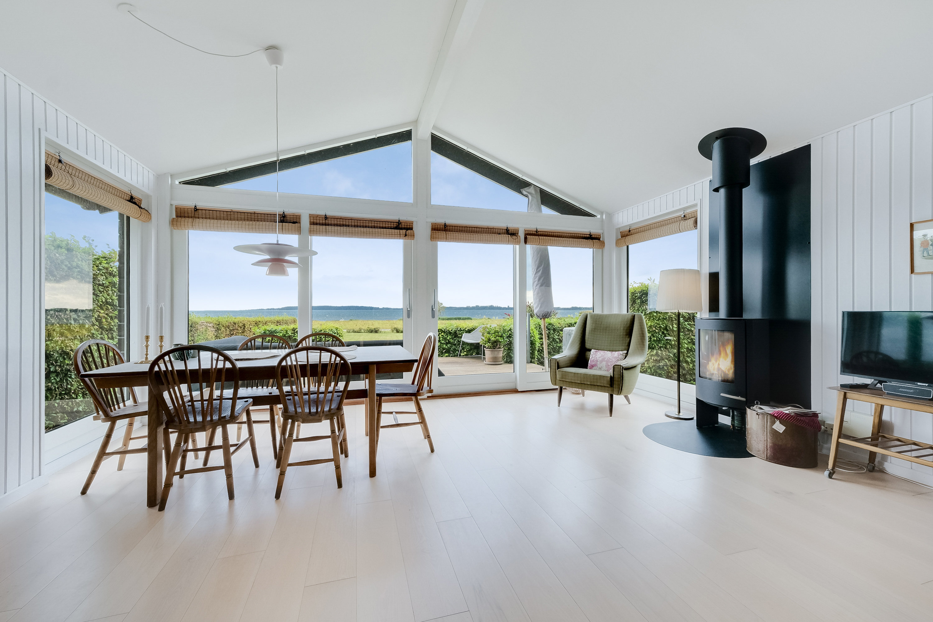 Fremhævet stue billede i fuldskærmstilstand. Billede af Skovkrogen 36, Skovkrogen, 5683 Haarby