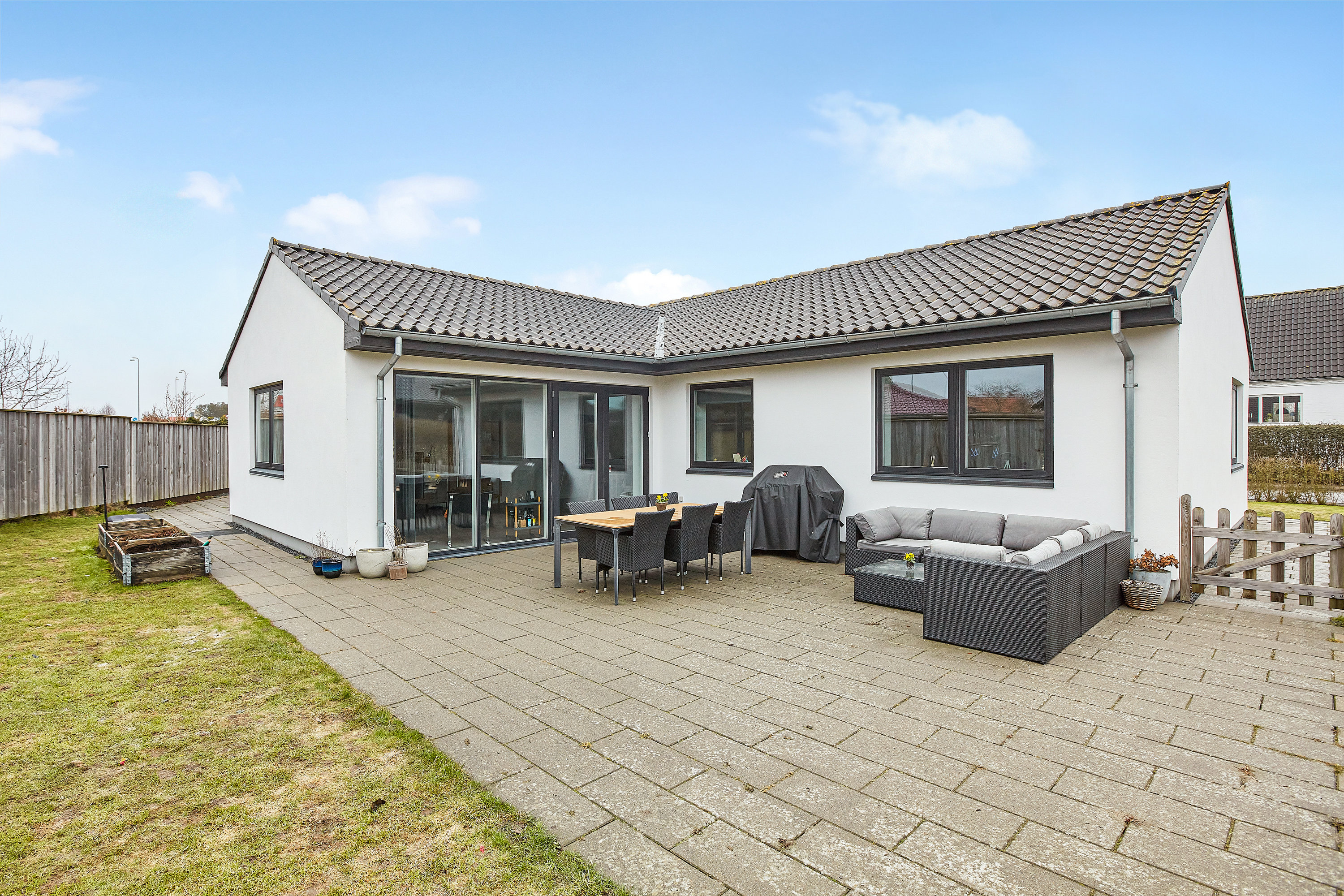 Villa: Facade fra haven på Højmarksvej 8, Stensballe, 8700 Horsens