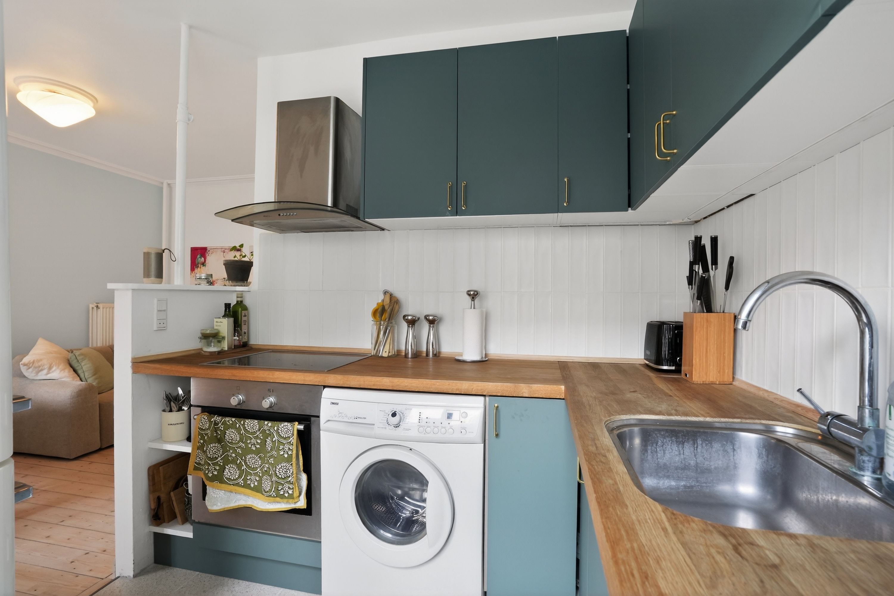 Fremhævet køkken billede i fuldskærmstilstand. Billede af Lauravej 1, 1. th., 2500 Valby