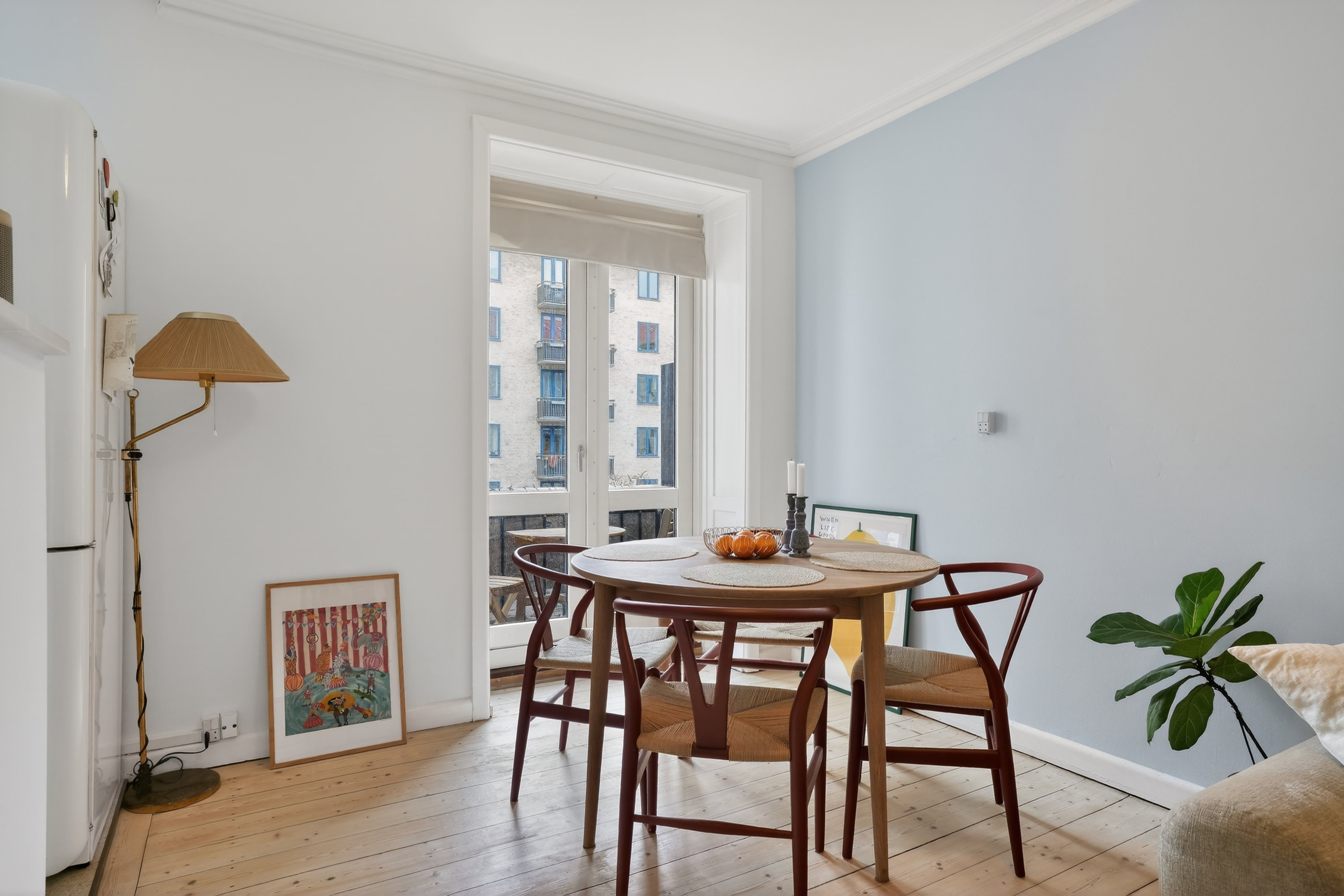 Fremhævet stue billede i fuldskærmstilstand. Billede af Lauravej 1, 1. th., 2500 Valby