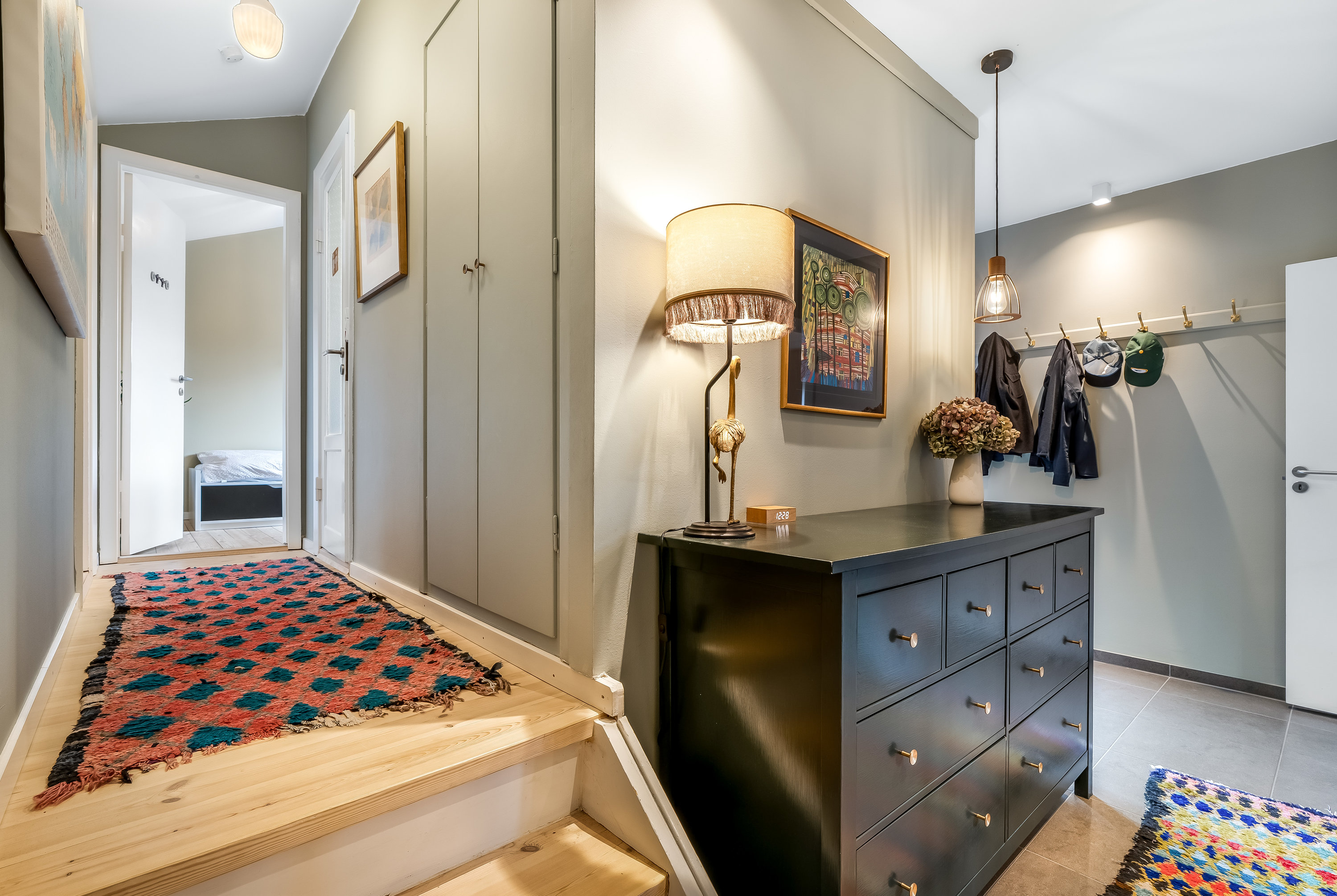 Fremhævet gang billede i fuldskærmstilstand. Billede af Hummeltoftevej 107, 2830 Virum