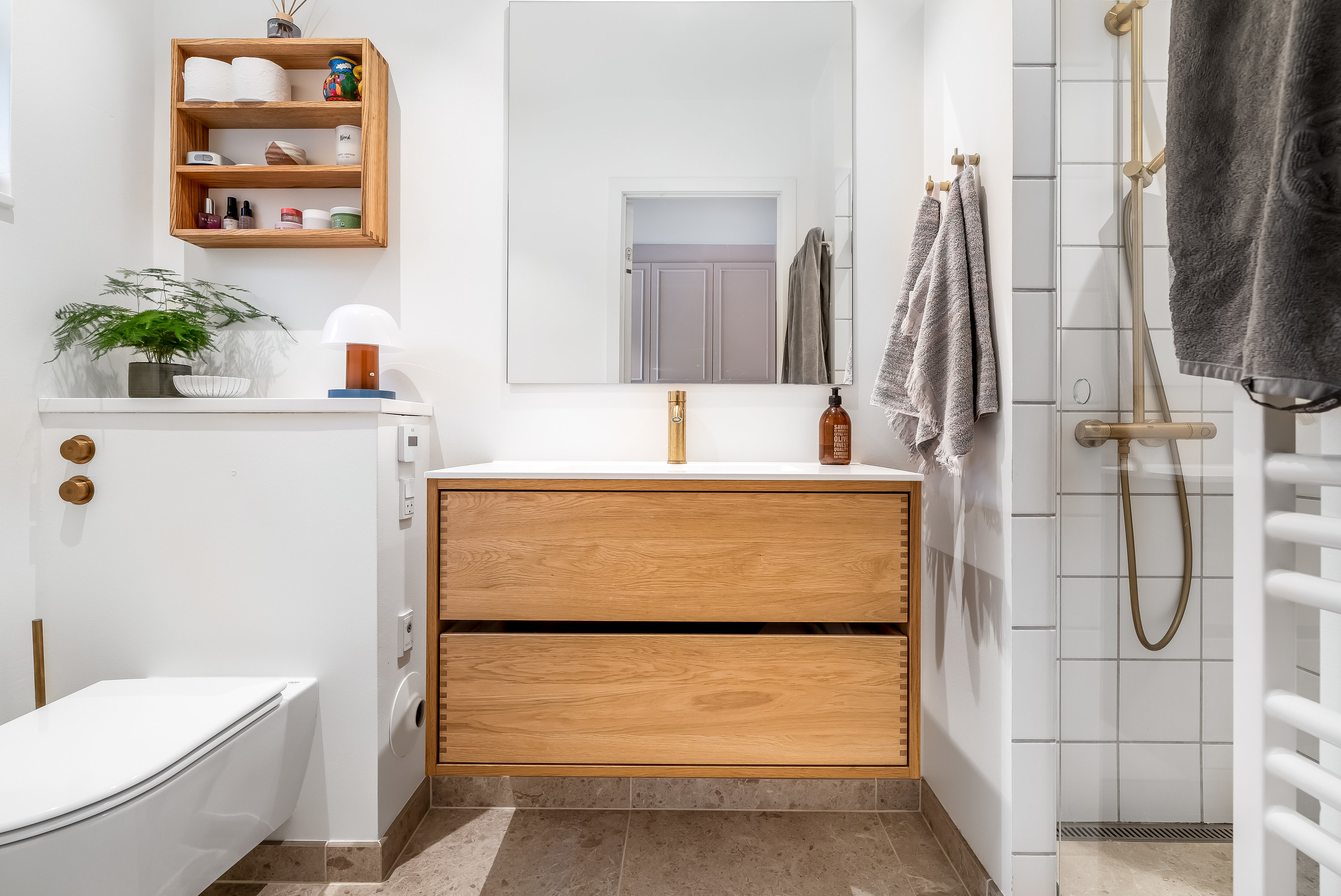 Fremhævet andet billede i fuldskærmstilstand. Billede af Hummeltoftevej 107, 2830 Virum