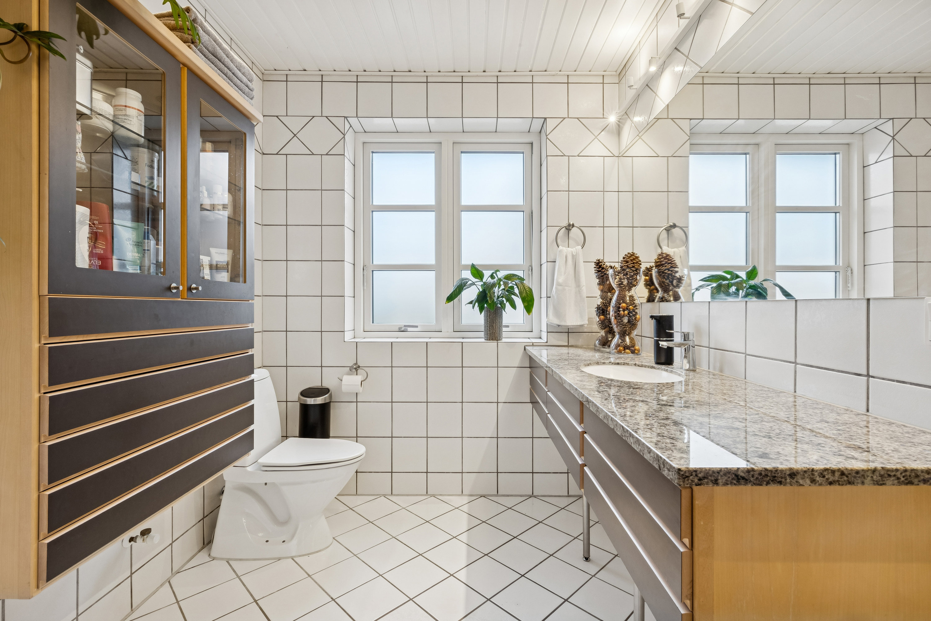 Fremhævet badeværelse billede i fuldskærmstilstand. Billede af Møllemarksvej 10, 4291 Ruds Vedby