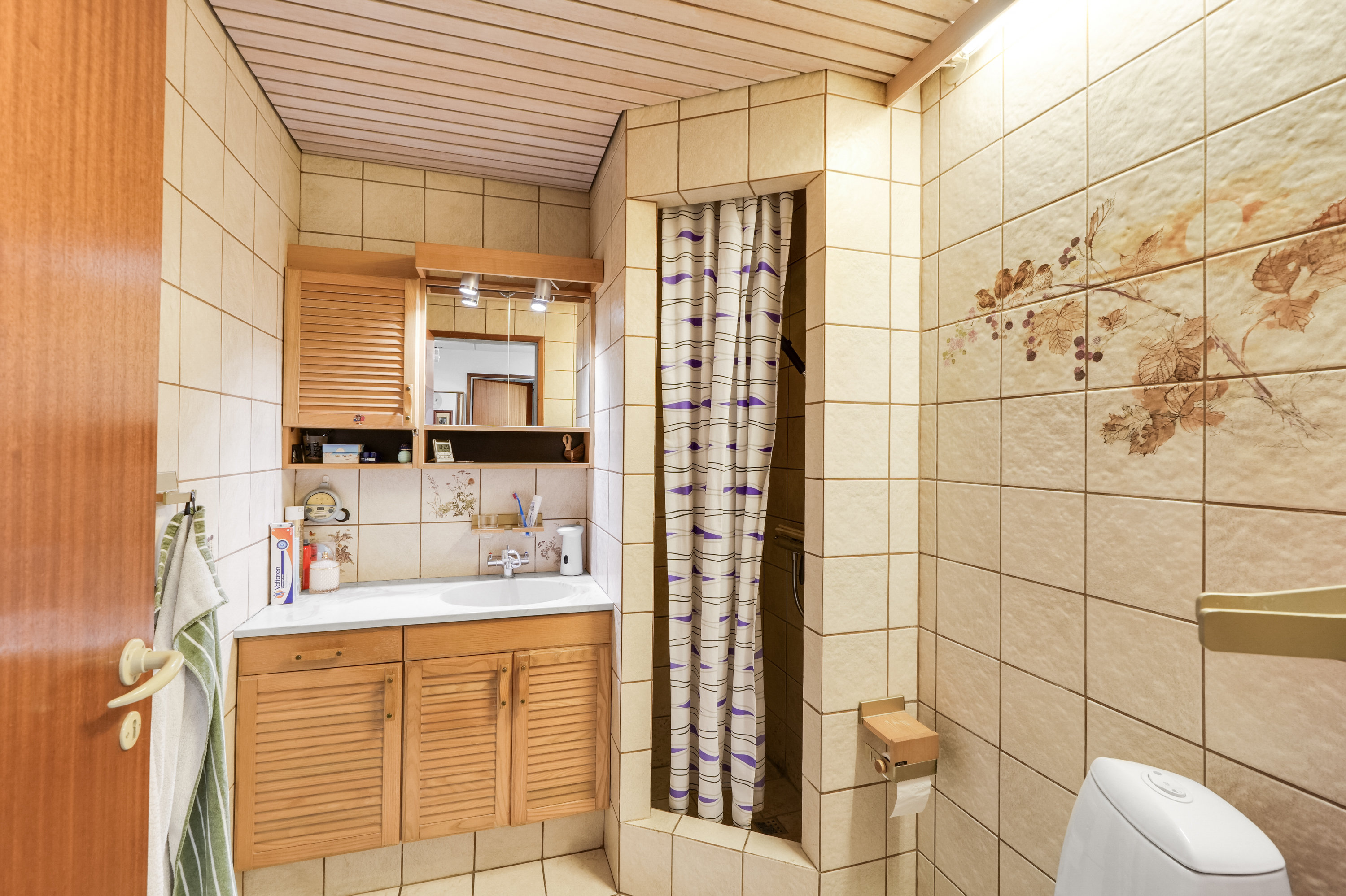 Fremhævet badeværelse billede i fuldskærmstilstand. Billede af Fyrrelunden 105, 2635 Ishøj