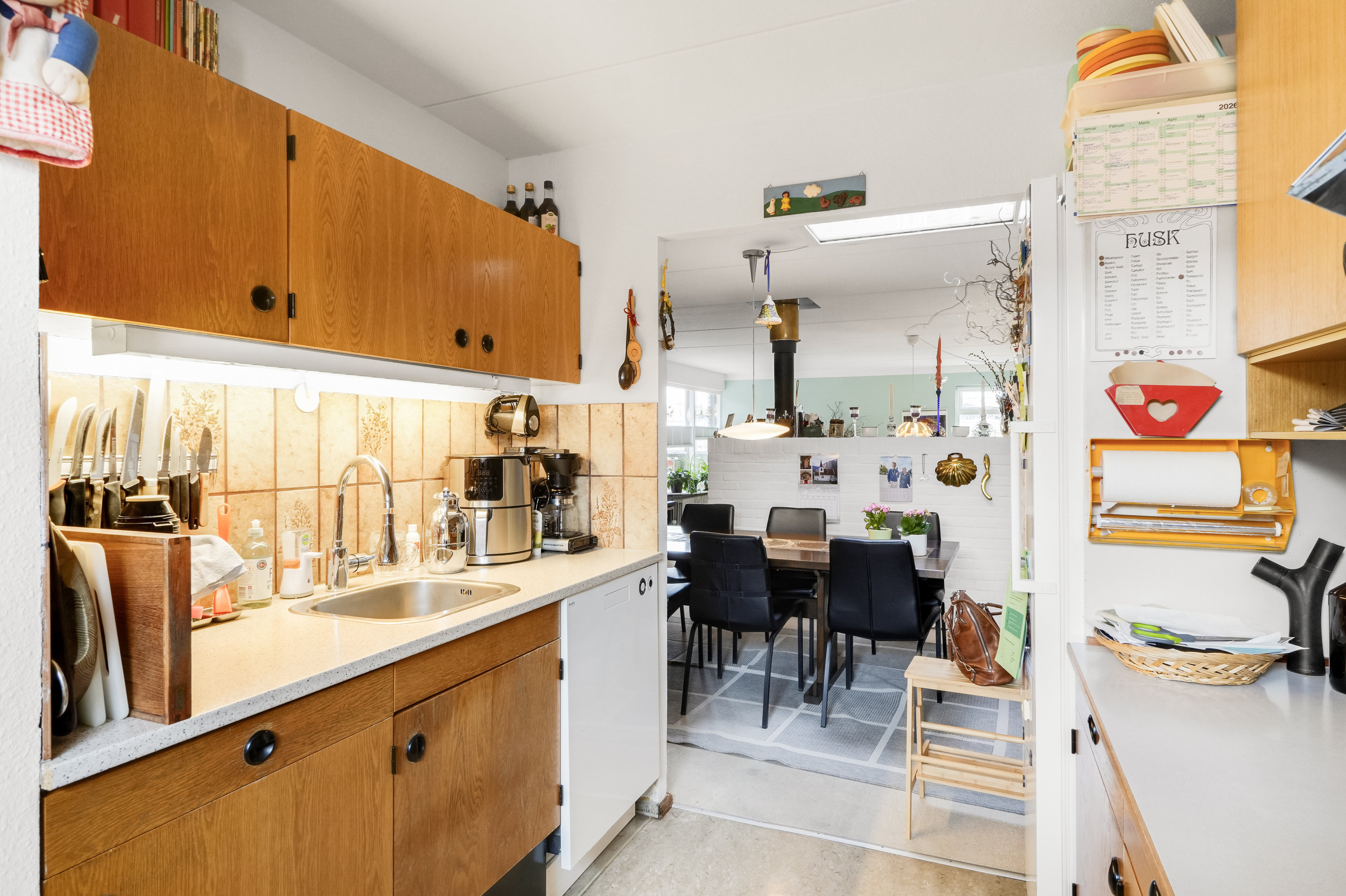 Fremhævet køkken billede i fuldskærmstilstand. Billede af Fyrrelunden 105, 2635 Ishøj