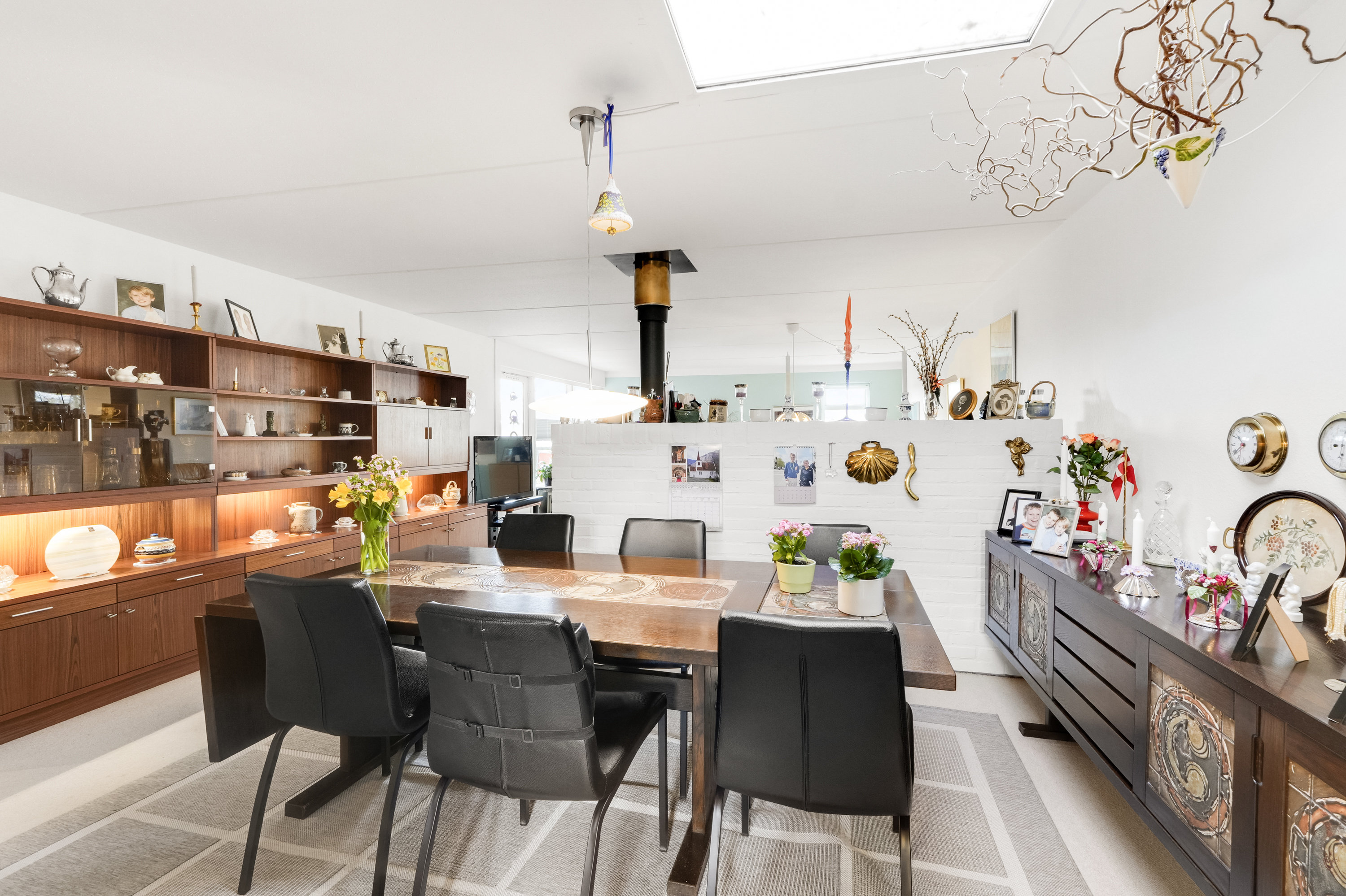 Fremhævet stue billede i fuldskærmstilstand. Billede af Fyrrelunden 105, 2635 Ishøj