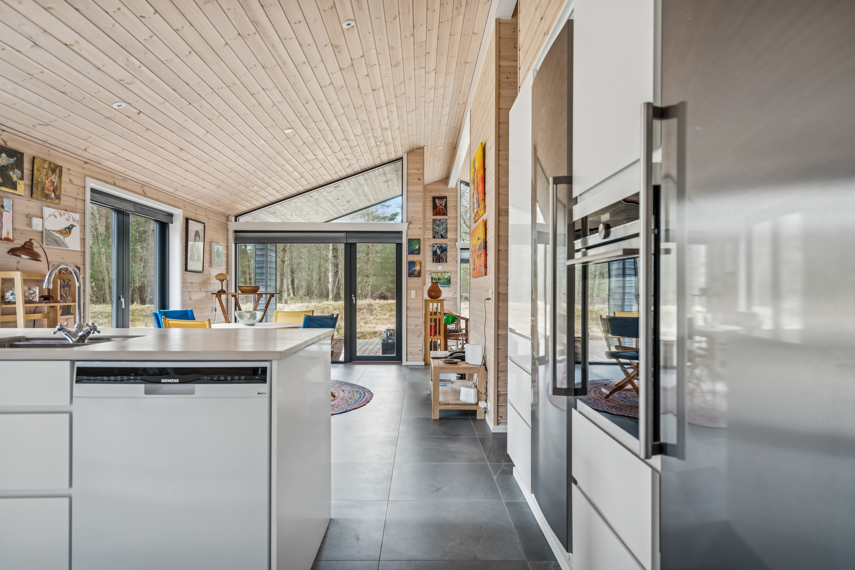 Fremhævet køkken billede i fuldskærmstilstand. Billede af Mosevej 8, Østerby, 9940 Læsø