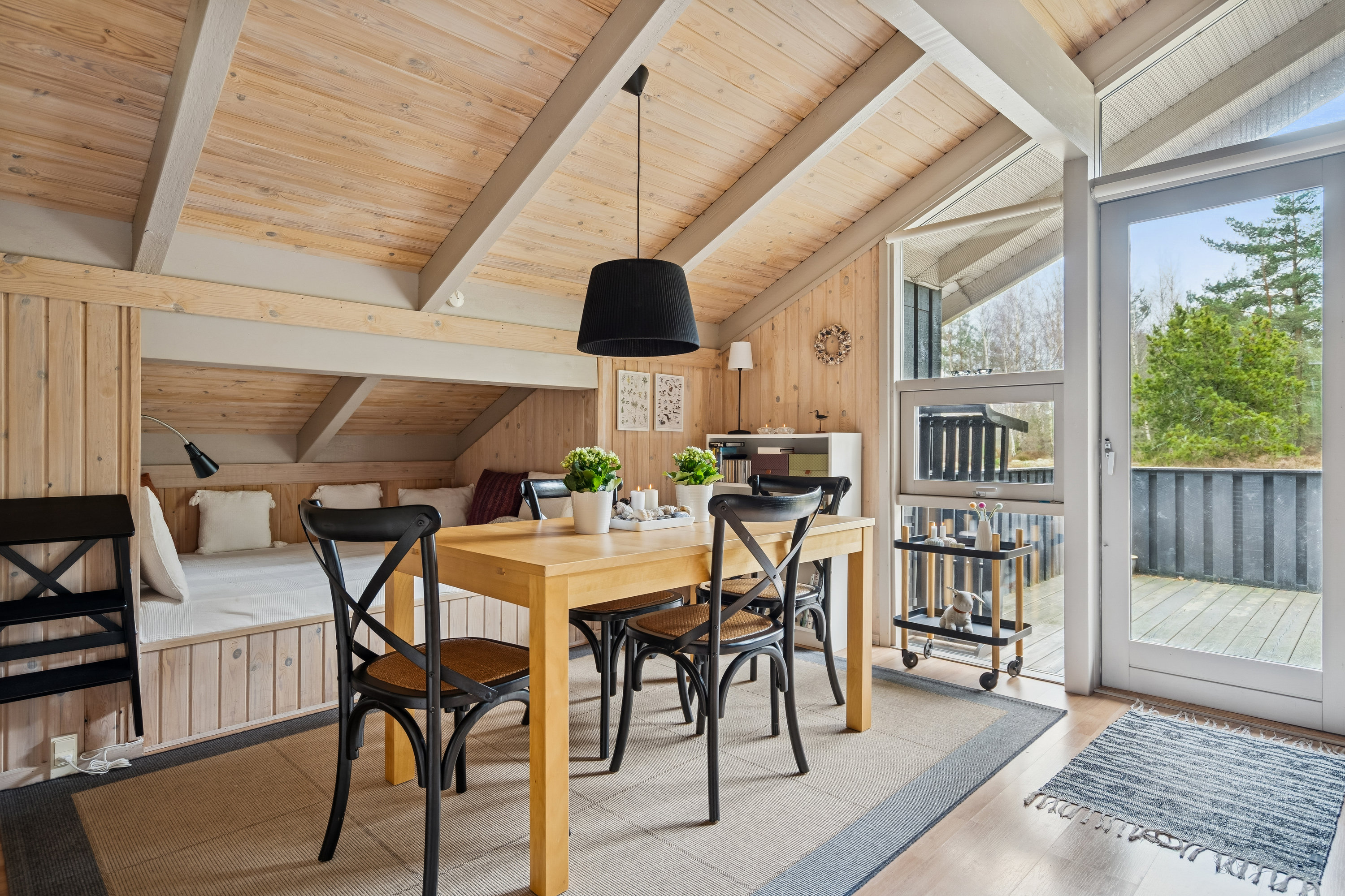 Fremhævet stue billede i fuldskærmstilstand. Billede af Banstensvejen 110, Østerby, 9940 Læsø