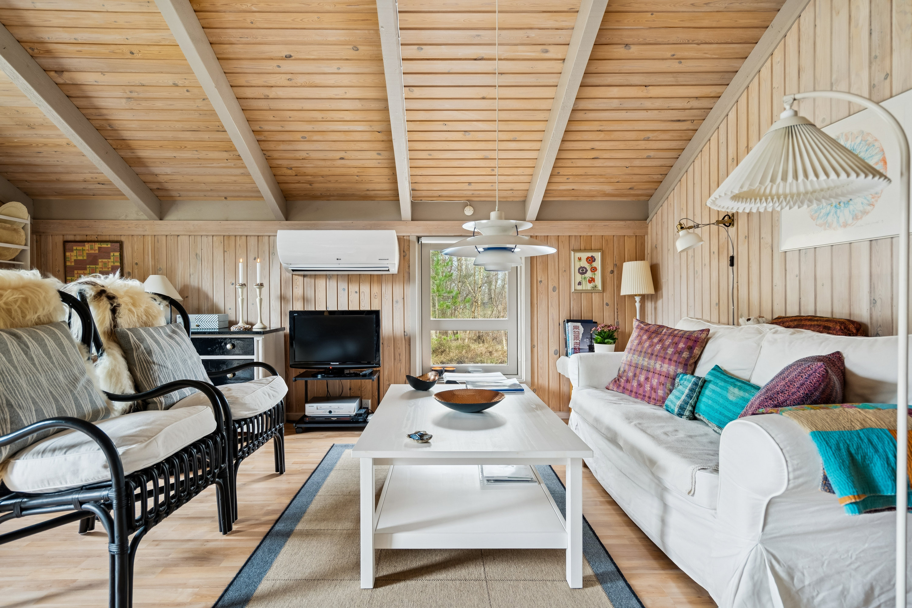 Fremhævet stue billede i fuldskærmstilstand. Billede af Banstensvejen 110, Østerby, 9940 Læsø