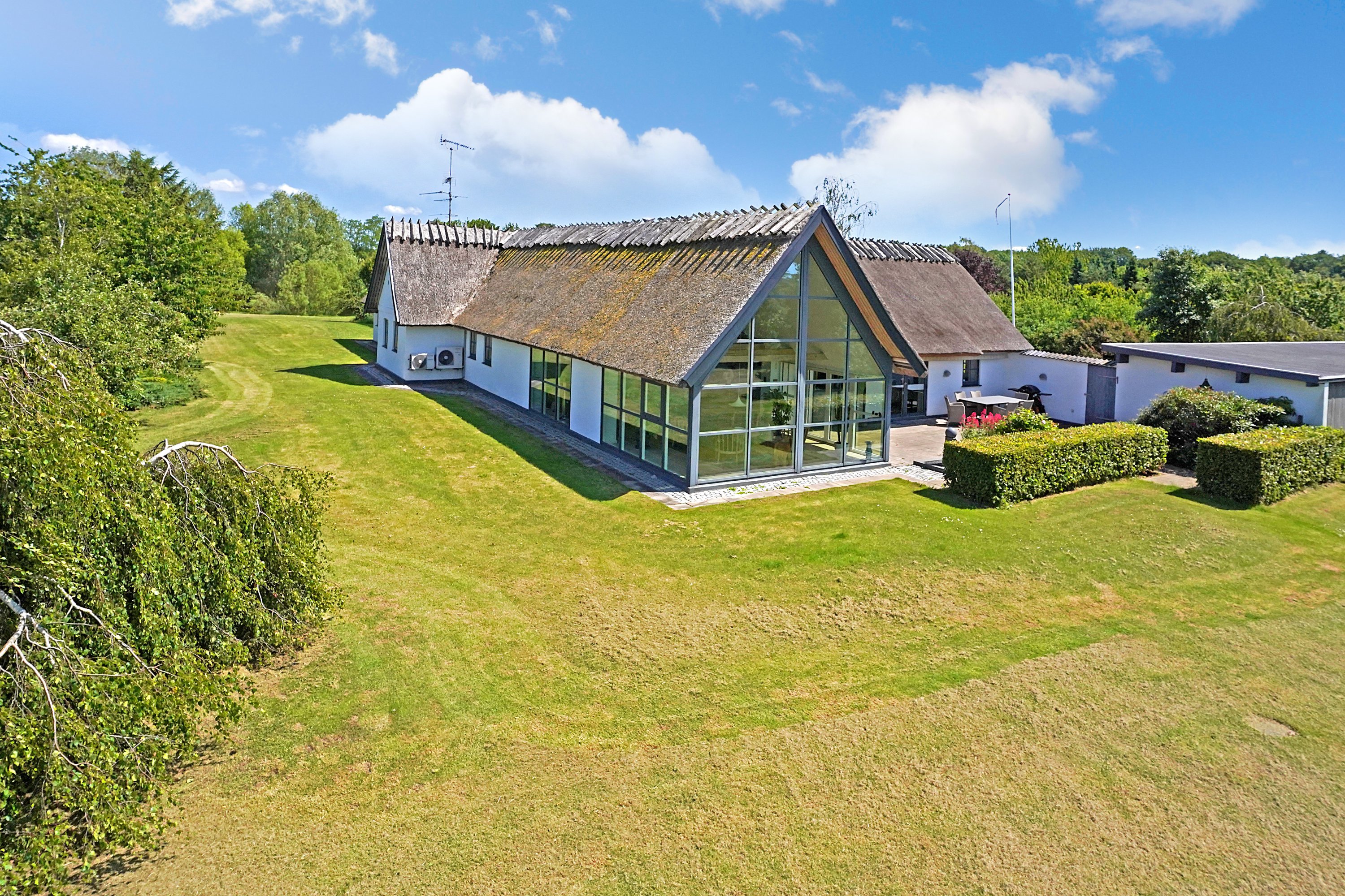 Fremhævet ejendommen billede i fuldskærmstilstand. Billede af Harløsevej 184, 3400 Hillerød