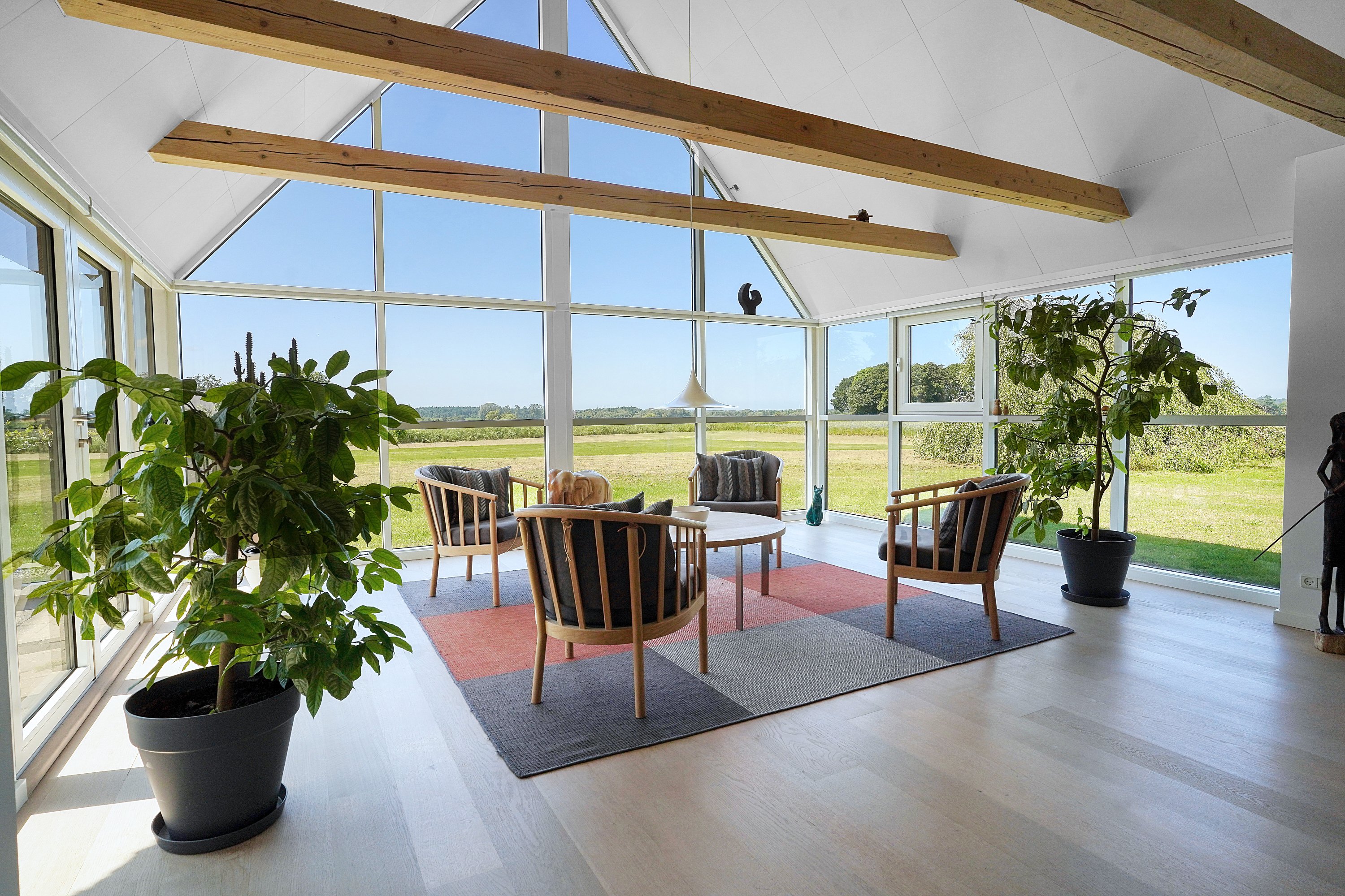 Fremhævet stue billede i fuldskærmstilstand. Billede af Harløsevej 184, 3400 Hillerød