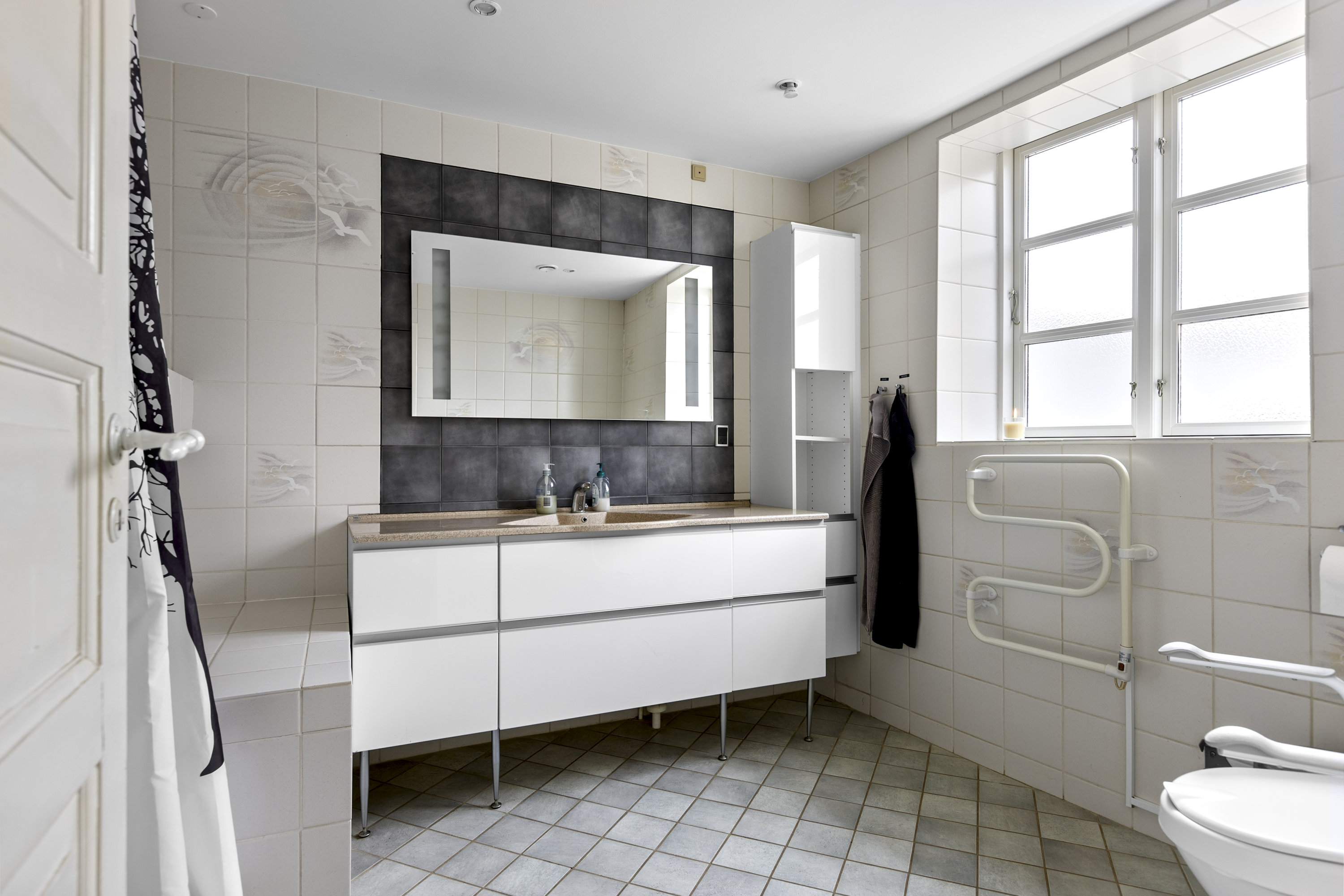 Fremhævet badeværelse billede i fuldskærmstilstand. Billede af Slottensgade 18, 4220 Korsør