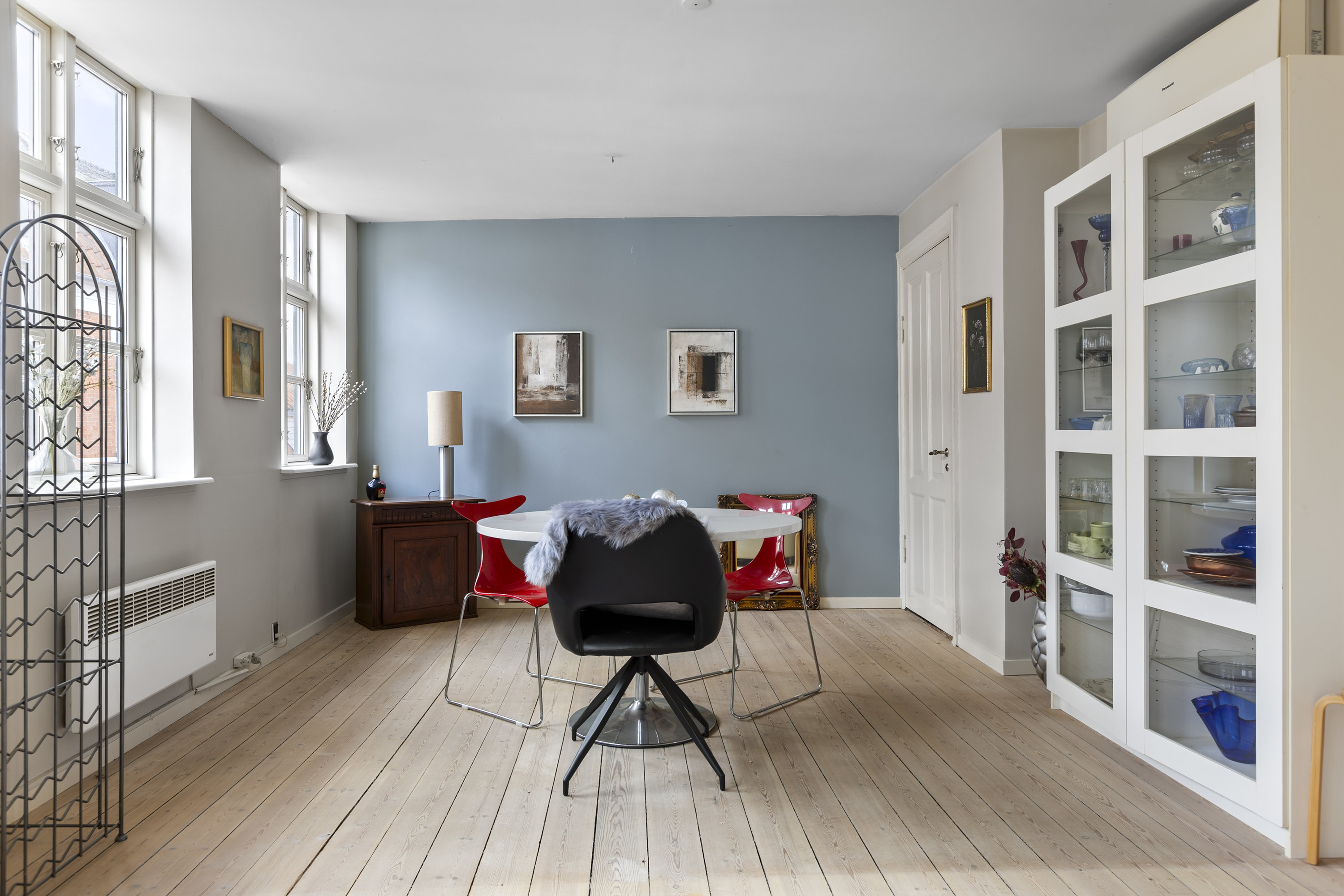 Fremhævet stue billede i fuldskærmstilstand. Billede af Slottensgade 18, 4220 Korsør