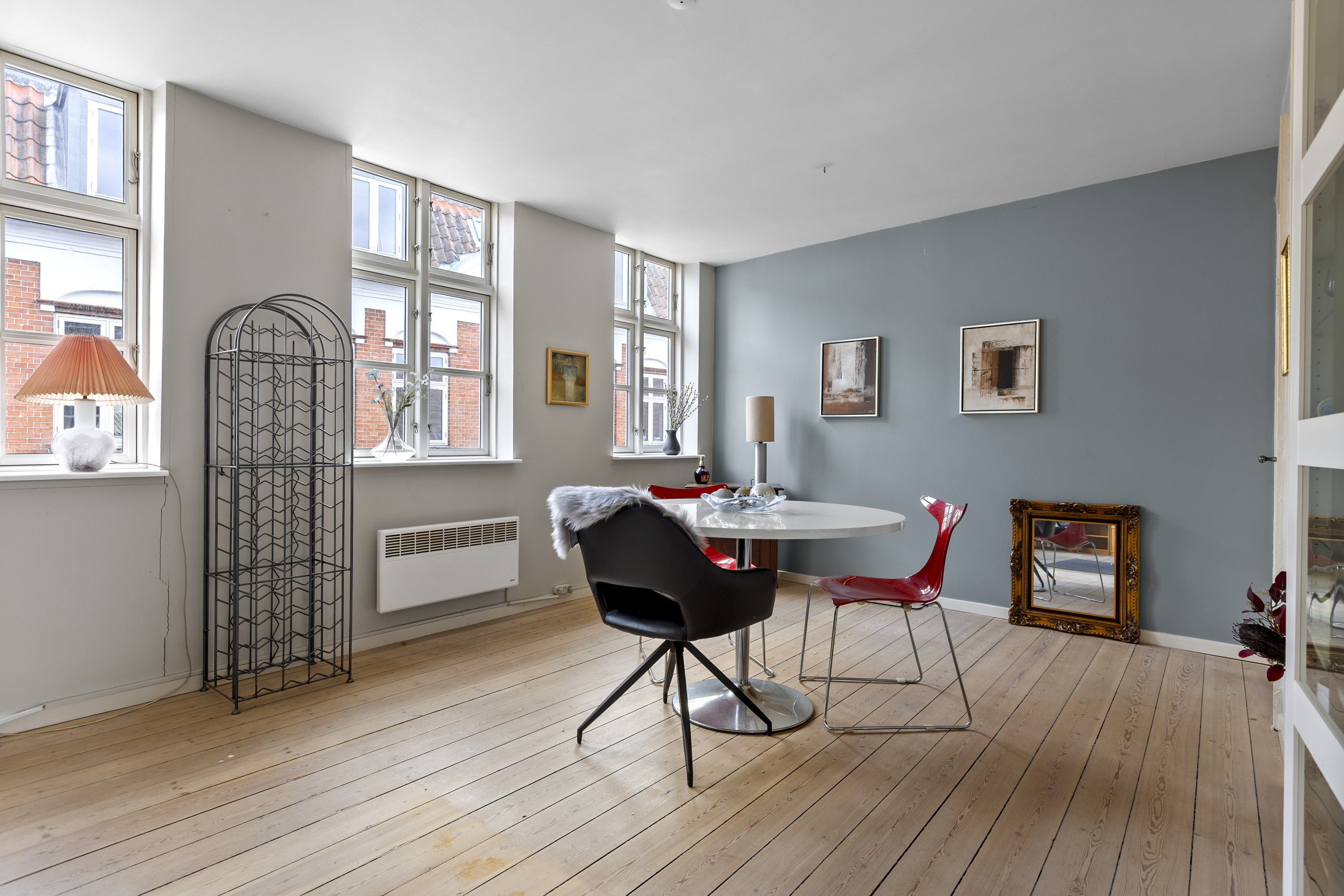 Fremhævet stue billede i fuldskærmstilstand. Billede af Slottensgade 18, 4220 Korsør