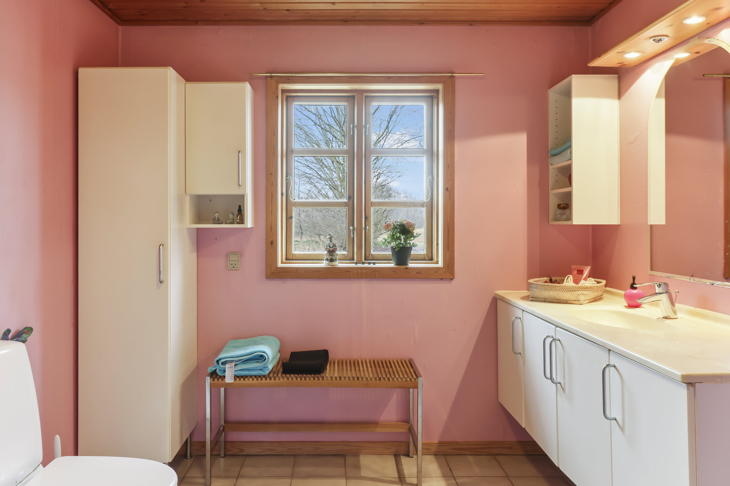 Fremhævet badeværelse billede i fuldskærmstilstand. Billede af Hørupvej 22, Hørup, 9632 Møldrup