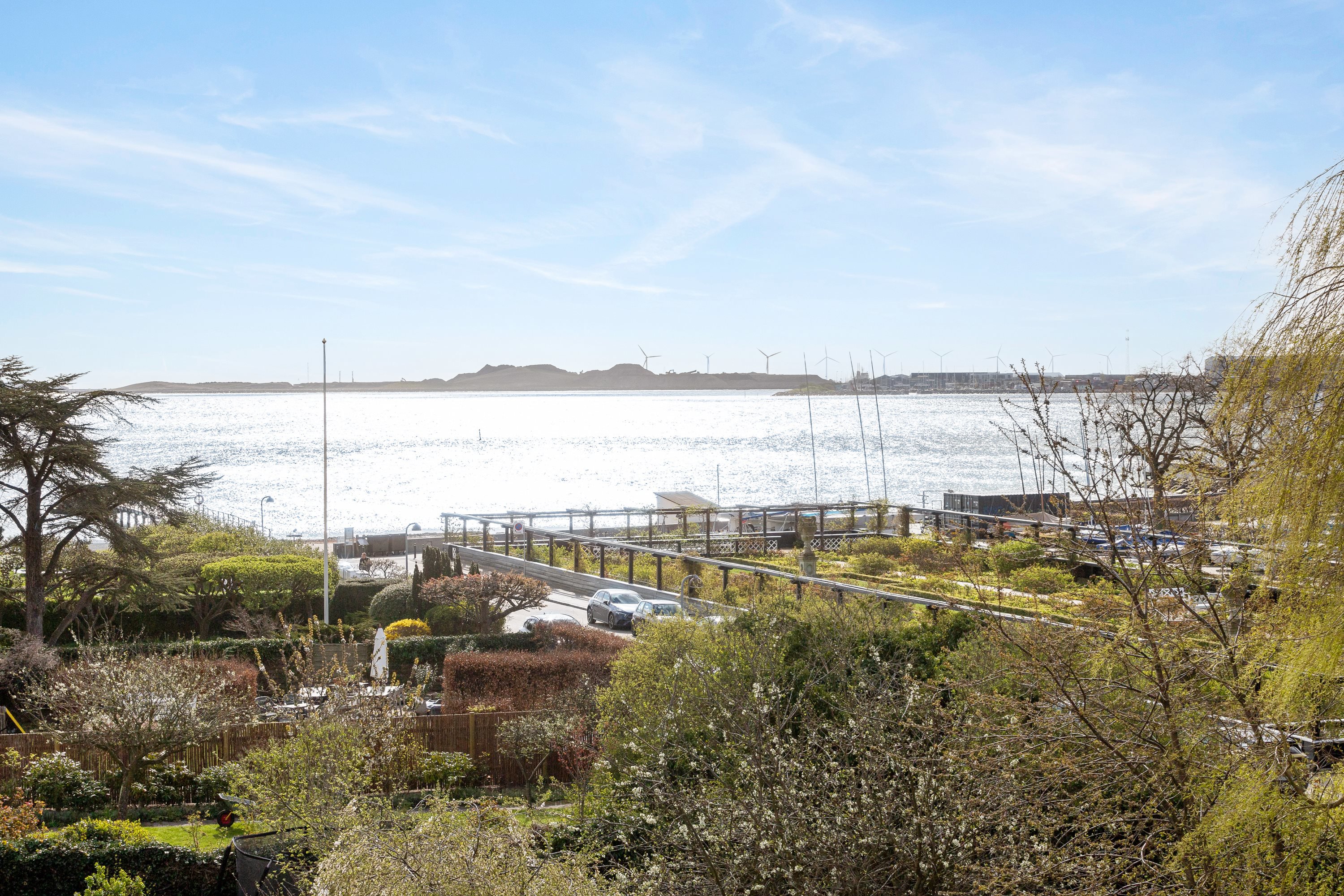 Fremhævet  billede i fuldskærmstilstand. Billede af Strandparksvej 6, 3. tv., 2900 Hellerup