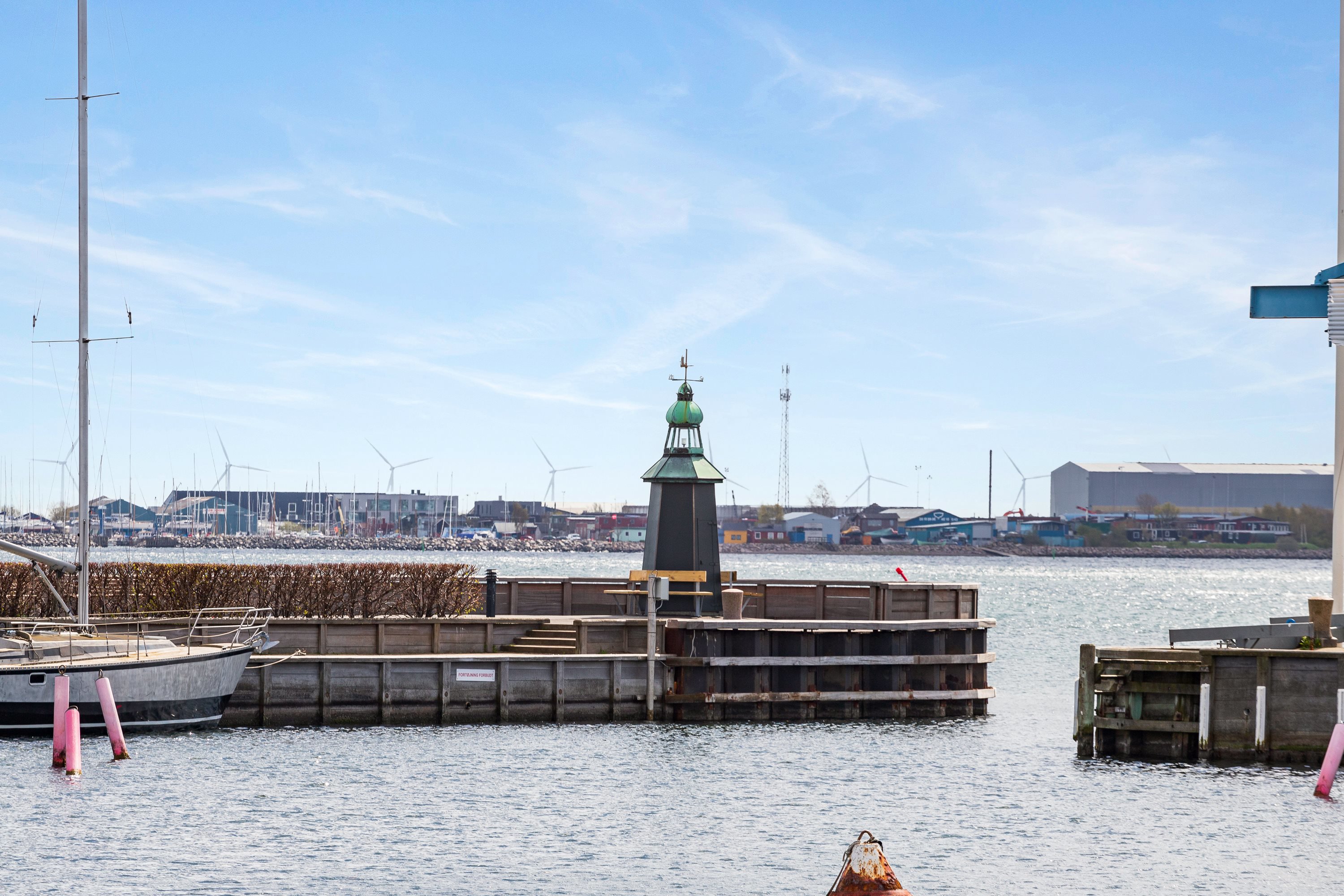 Fremhævet  billede i fuldskærmstilstand. Billede af Strandparksvej 6, 3. tv., 2900 Hellerup