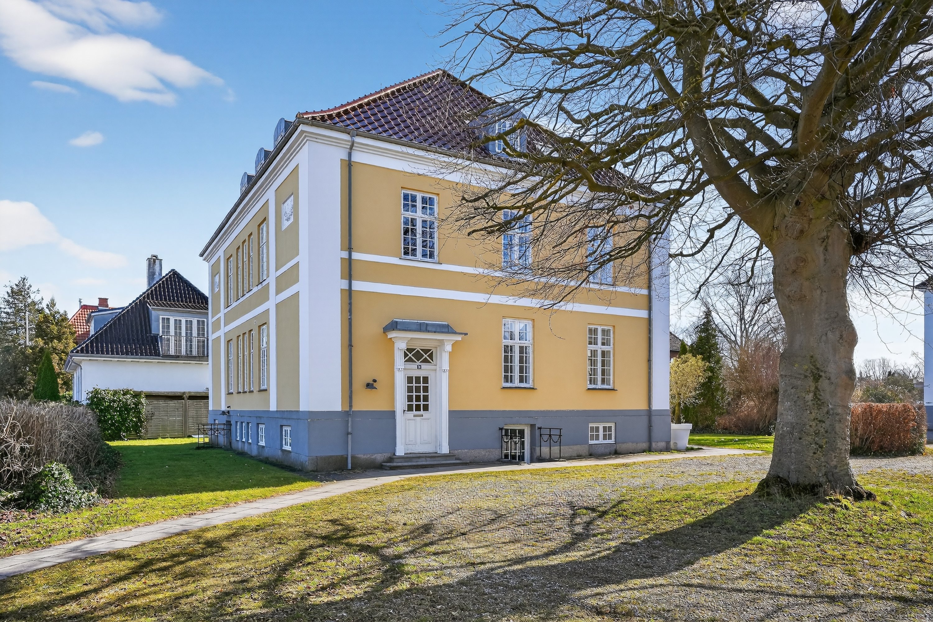 Fremhævet ejendommen billede i fuldskærmstilstand. Billede af Strandagervej 24, 2900 Hellerup