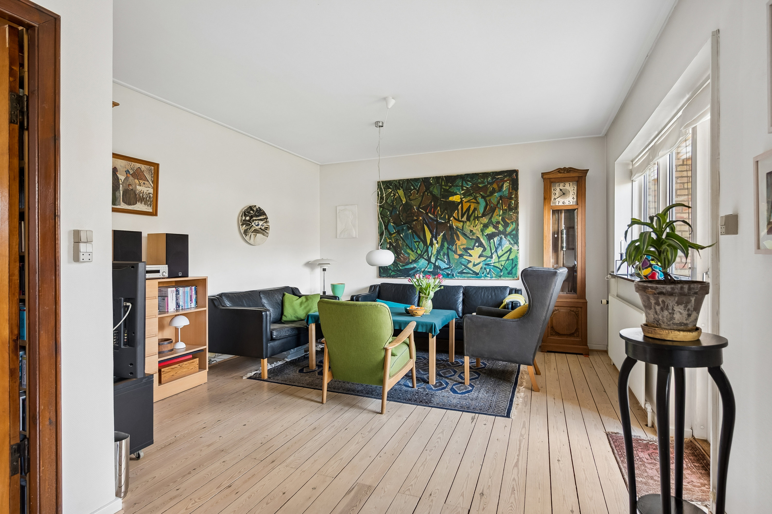 Fremhævet stue billede i fuldskærmstilstand. Billede af Sjællandsvej 24, 2800 Kongens Lyngby