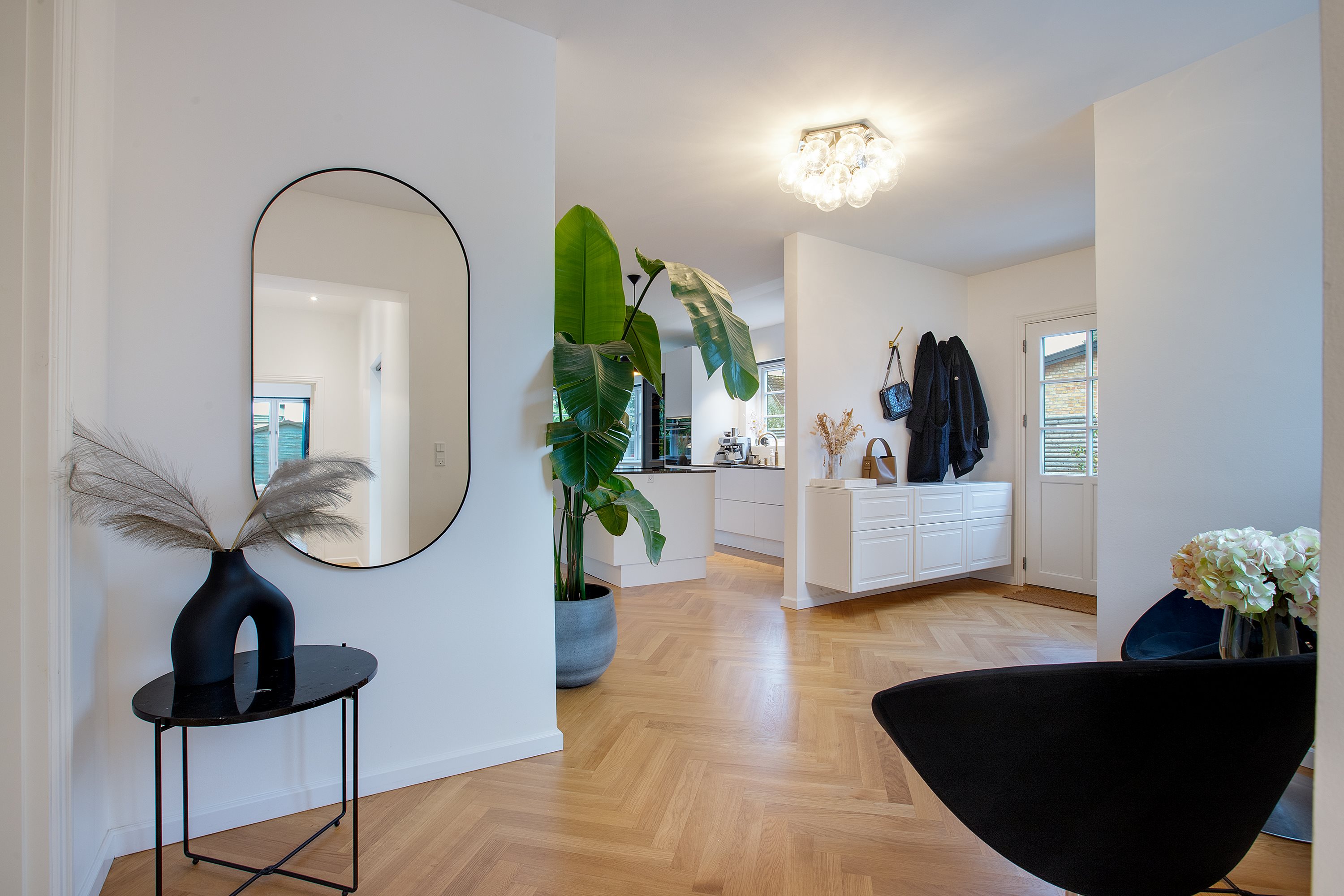 Fremhævet stue billede i fuldskærmstilstand. Billede af Merkur Alle 16, 2770 Kastrup