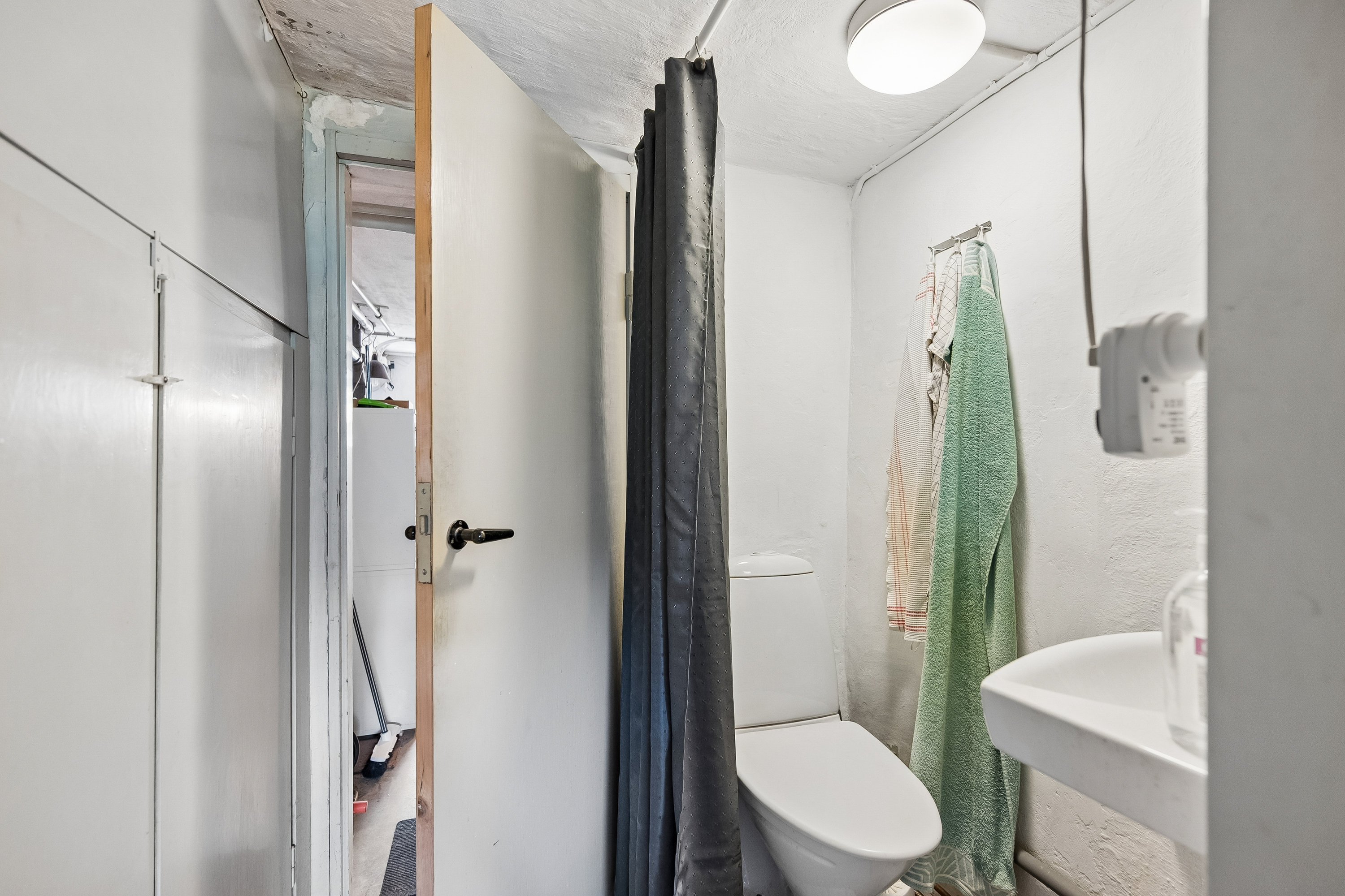 Fremhævet badeværelse billede i fuldskærmstilstand. Billede af Sjællandsvej 24, 2800 Kongens Lyngby